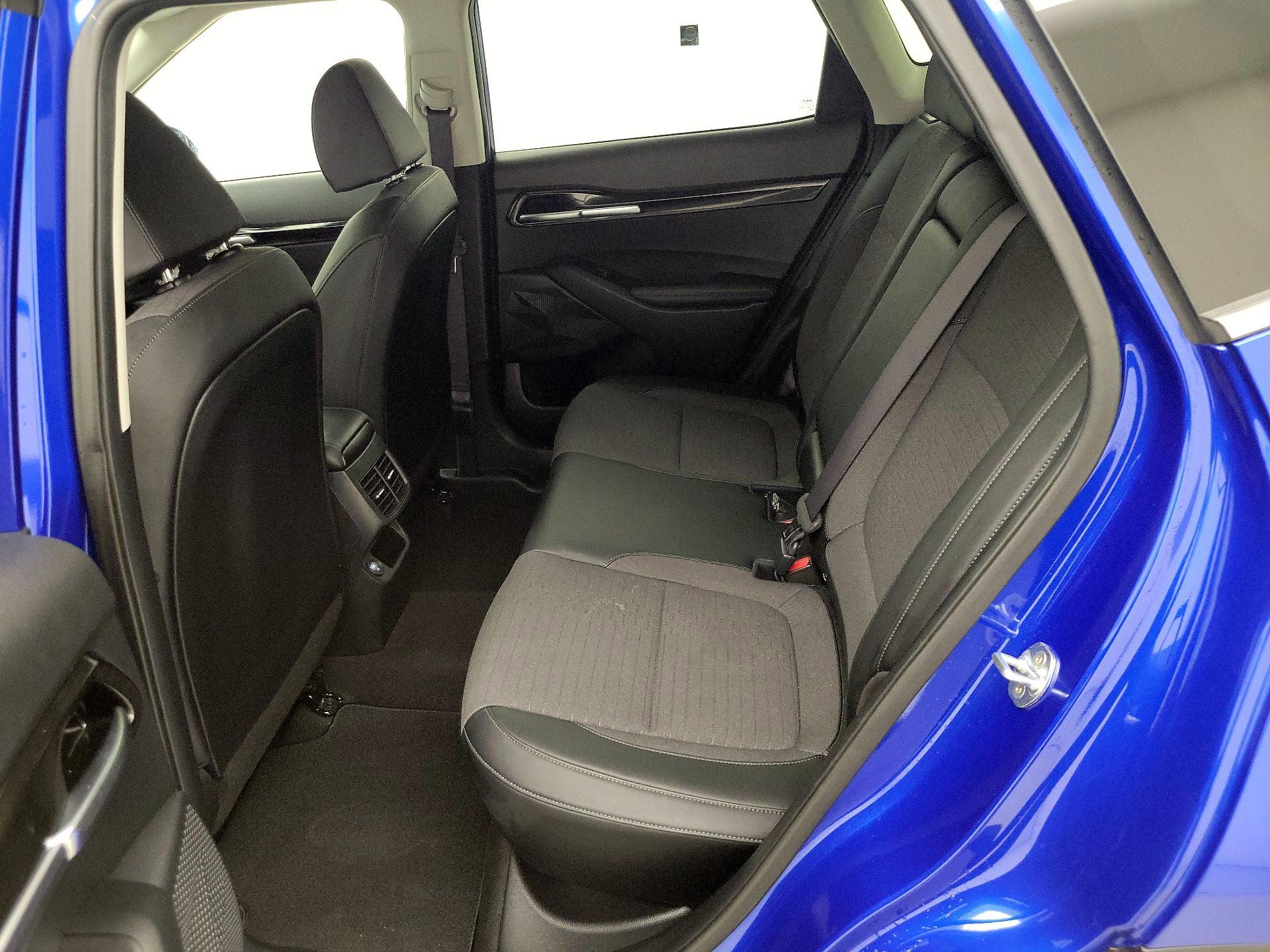 Thumbnail: 2023 Kia Seltos - 20