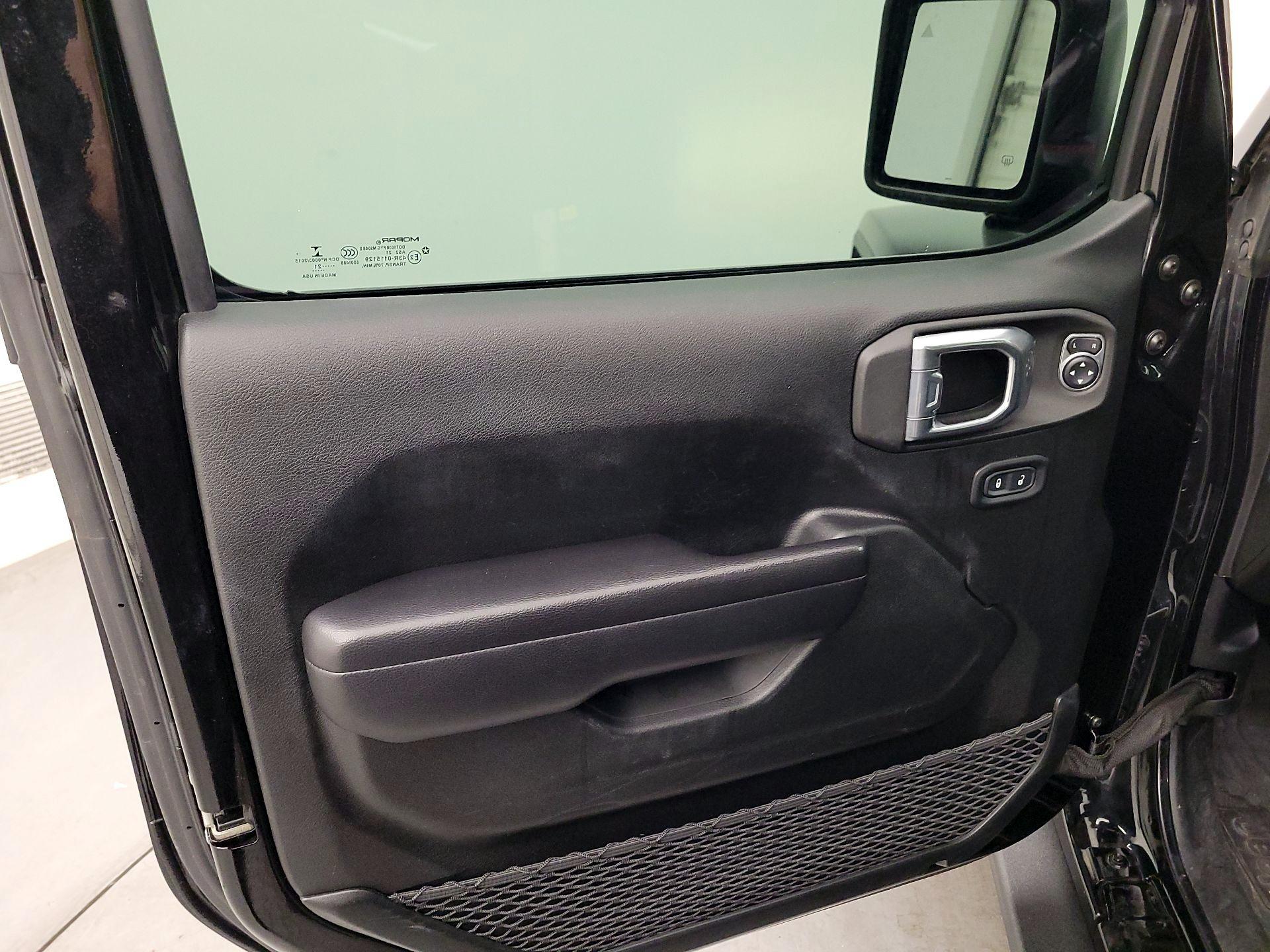 Thumbnail: 2021 Jeep Wrangler - 12