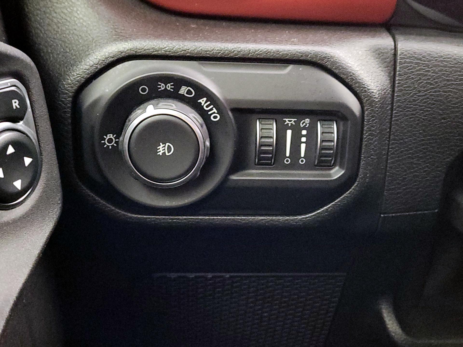 Thumbnail: 2021 Jeep Wrangler - 13