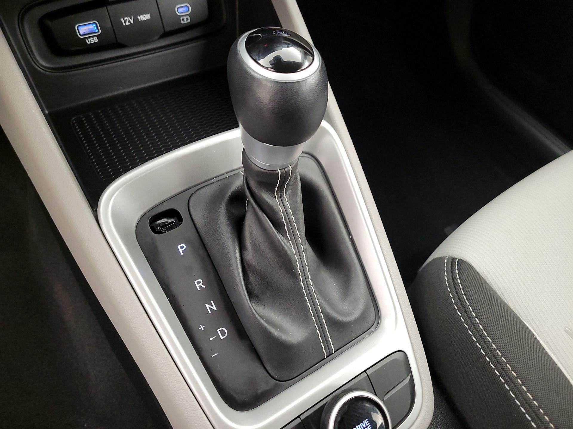 Thumbnail: 2023 Hyundai Venue - 17