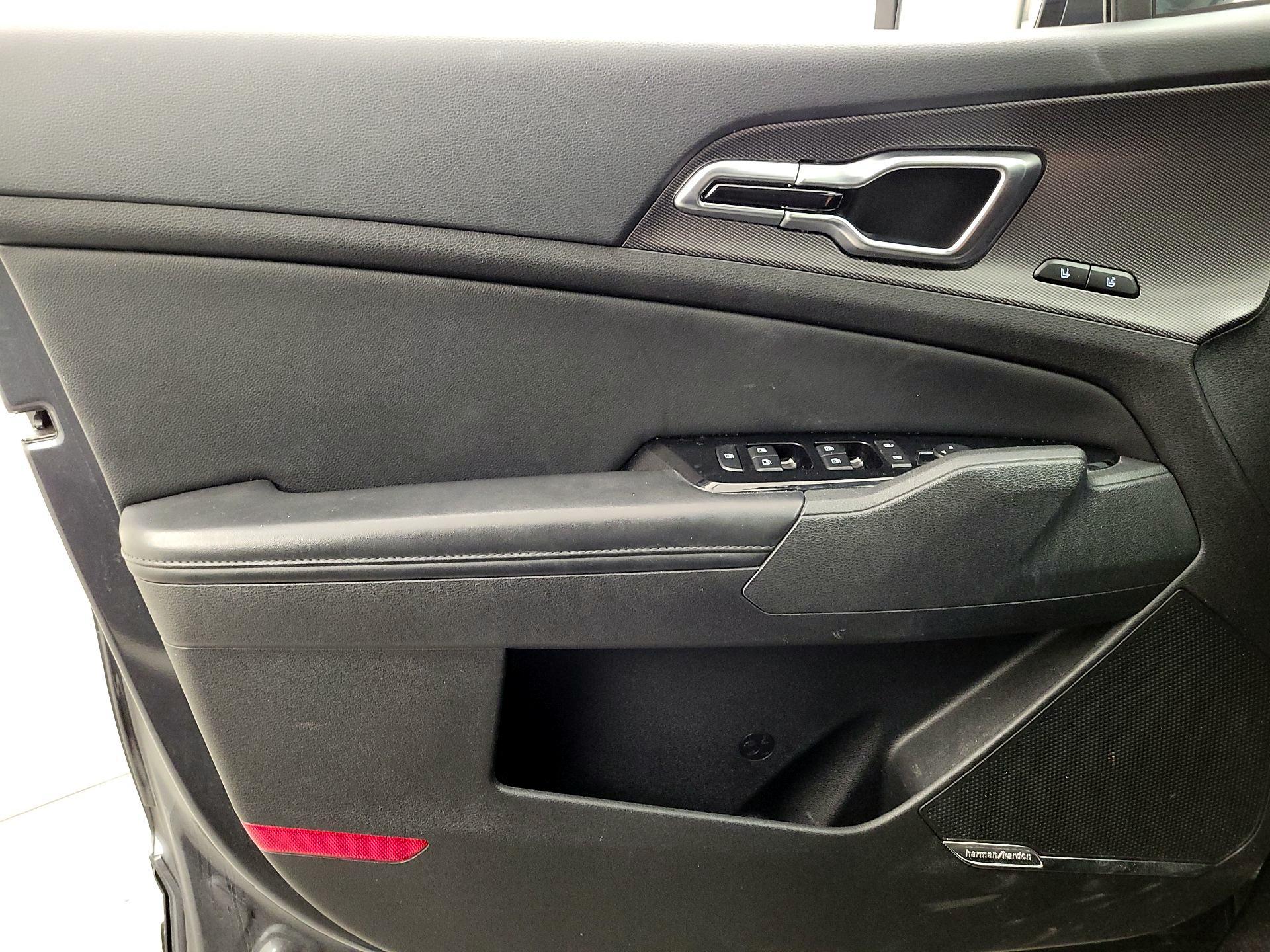 Thumbnail: 2023 Kia Sportage - 12