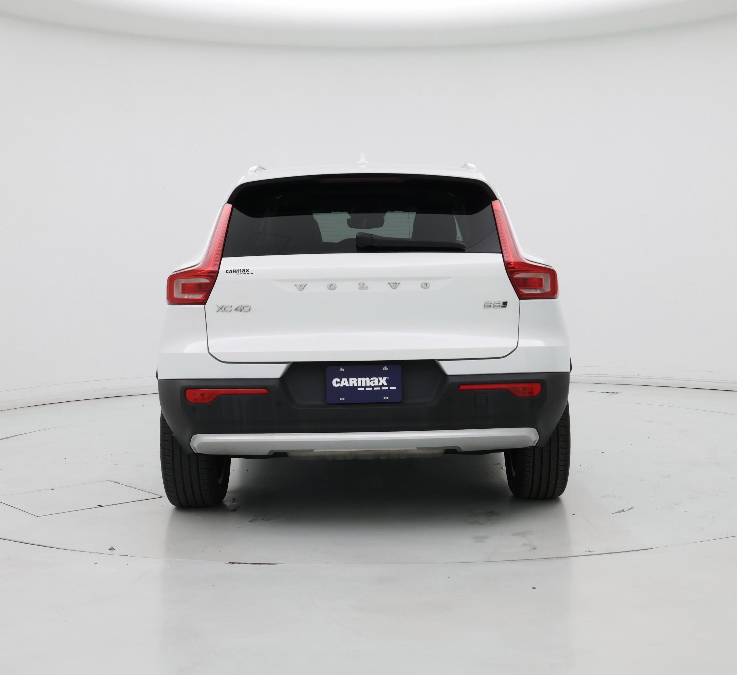 Thumbnail: 2023 Volvo XC40 - 6