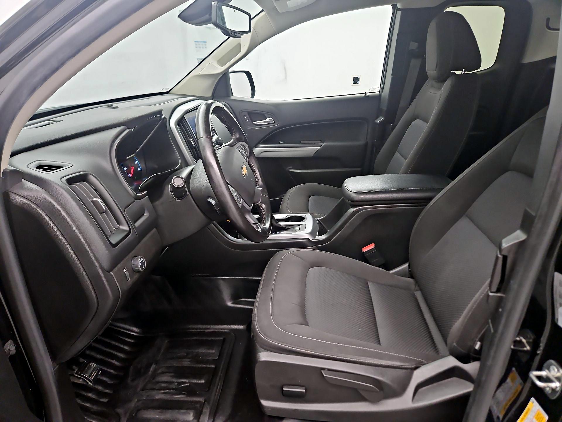 Thumbnail: 2022 Chevrolet Colorado - 11