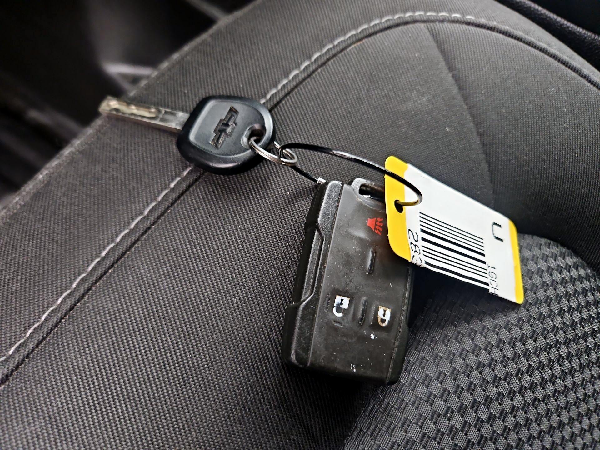 Thumbnail: 2022 Chevrolet Colorado - 18