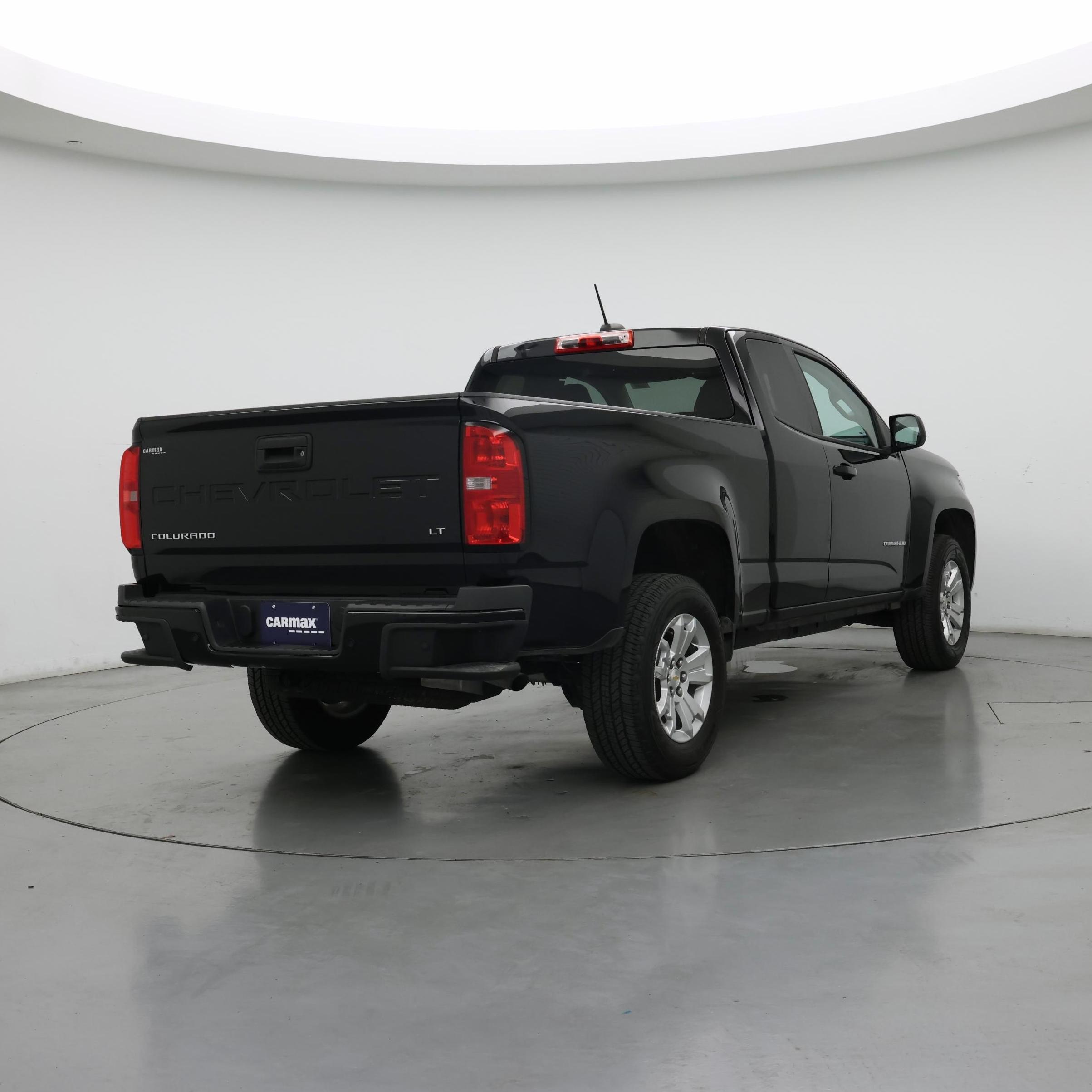 Thumbnail: 2022 Chevrolet Colorado - 8