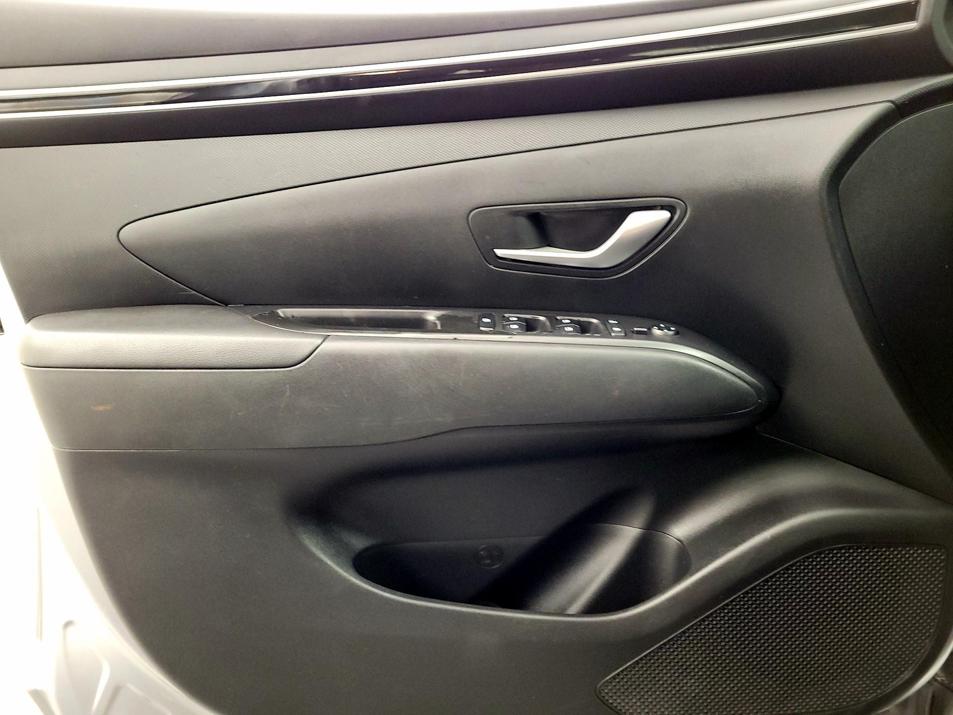 Thumbnail: 2022 Hyundai Tucson - 12