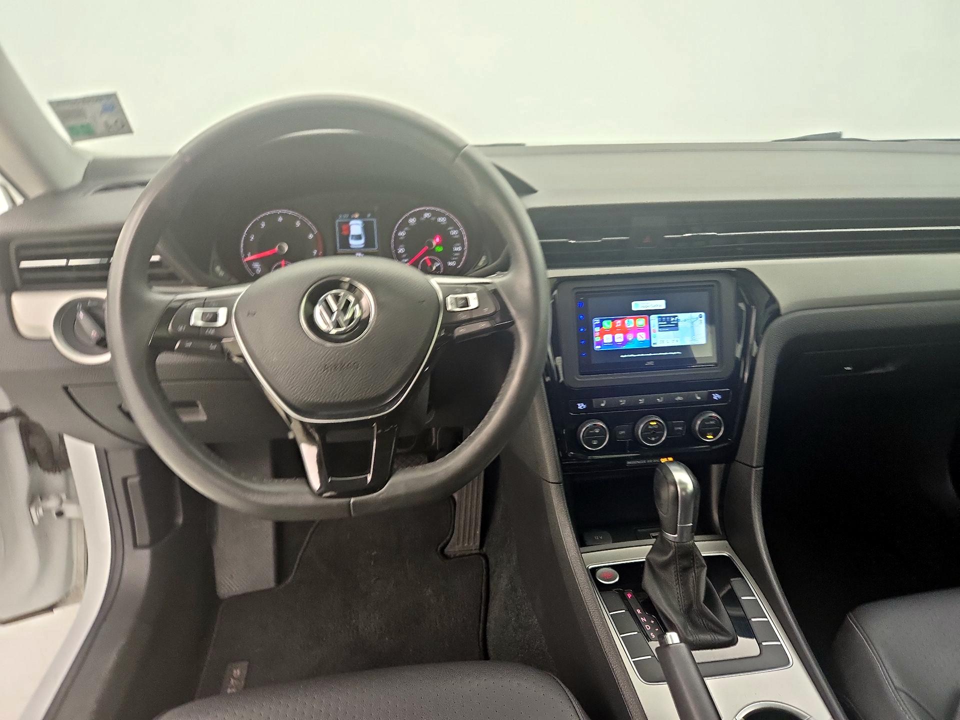 Thumbnail: 2021 Volkswagen Passat - 10