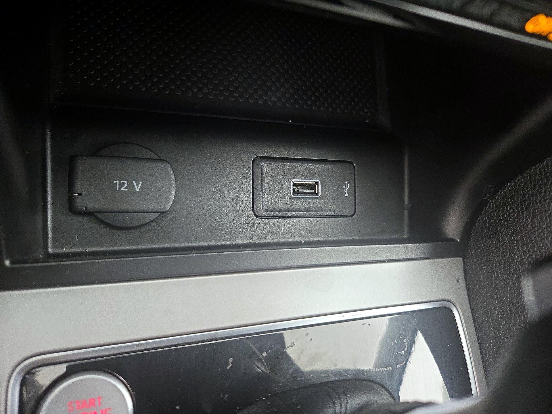 Thumbnail: 2021 Volkswagen Passat - 18