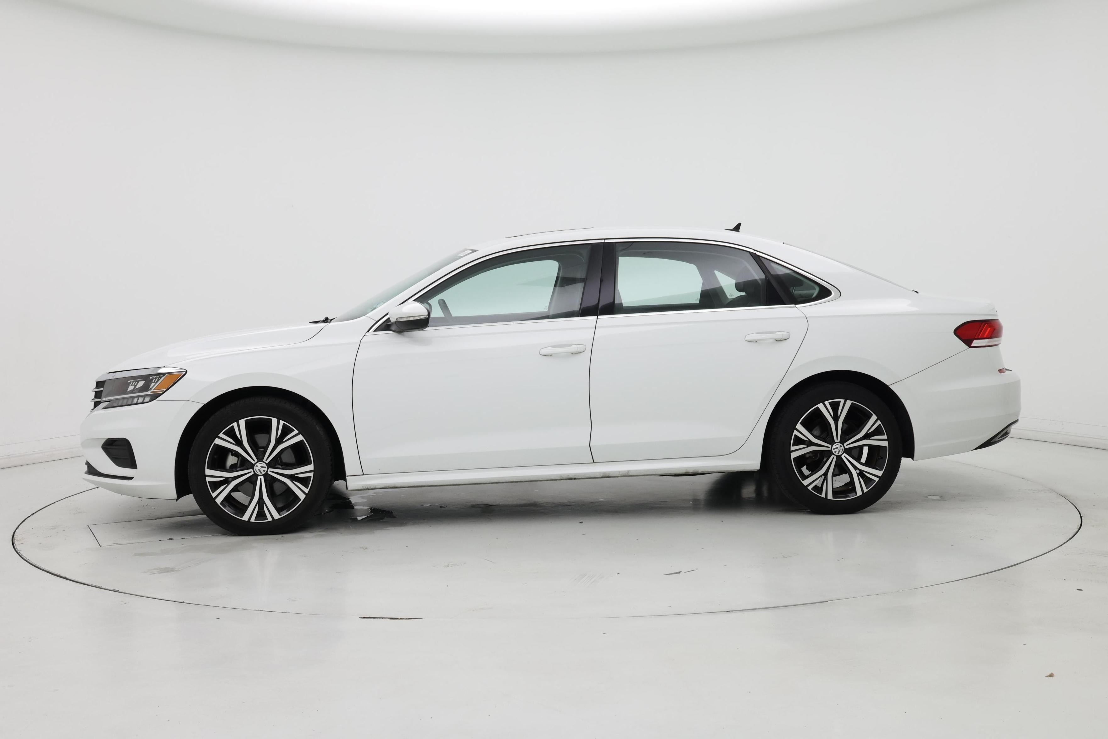 Thumbnail: 2021 Volkswagen Passat - 3