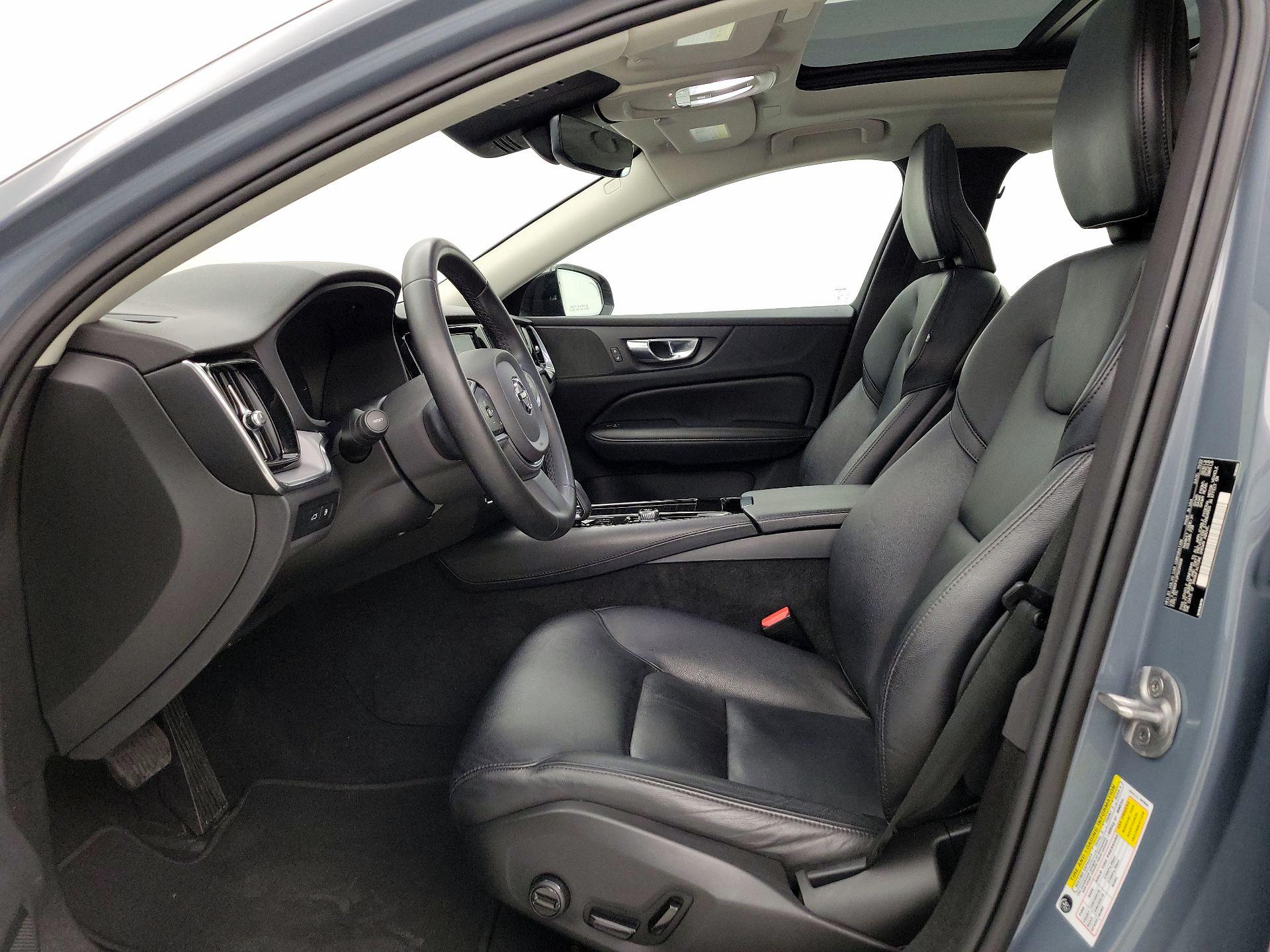 Thumbnail: 2023 Volvo S60 - 11