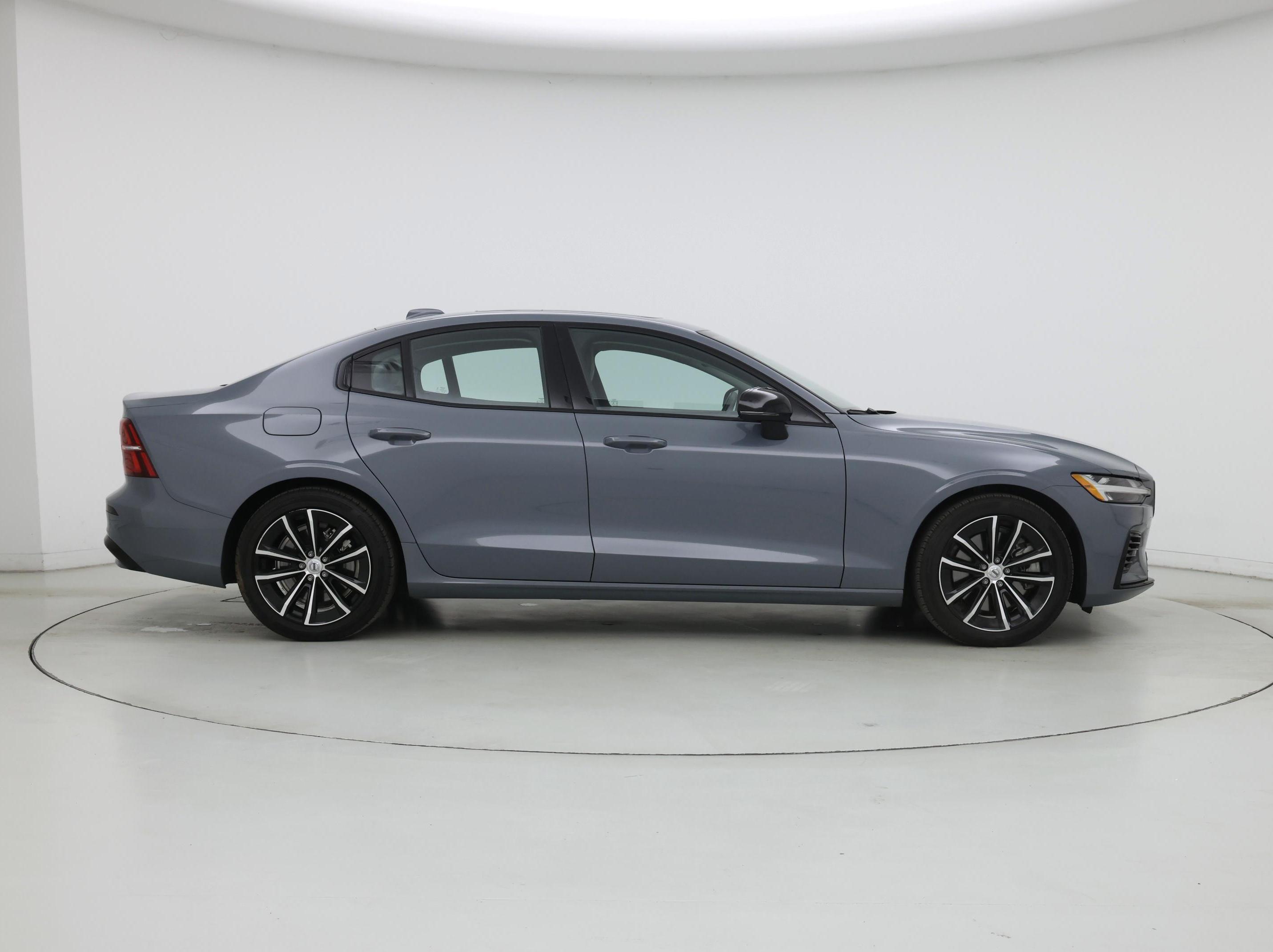 Thumbnail: 2023 Volvo S60 - 7