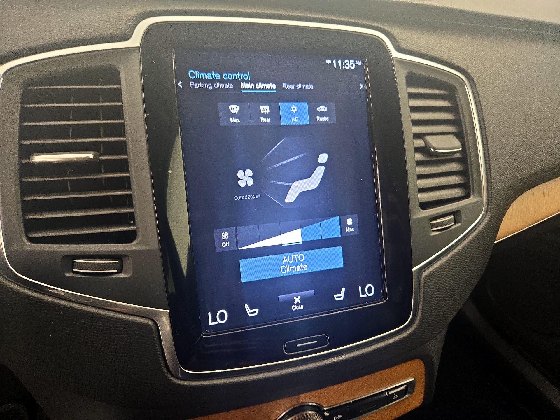 Thumbnail: 2021 Volvo XC90 - 17