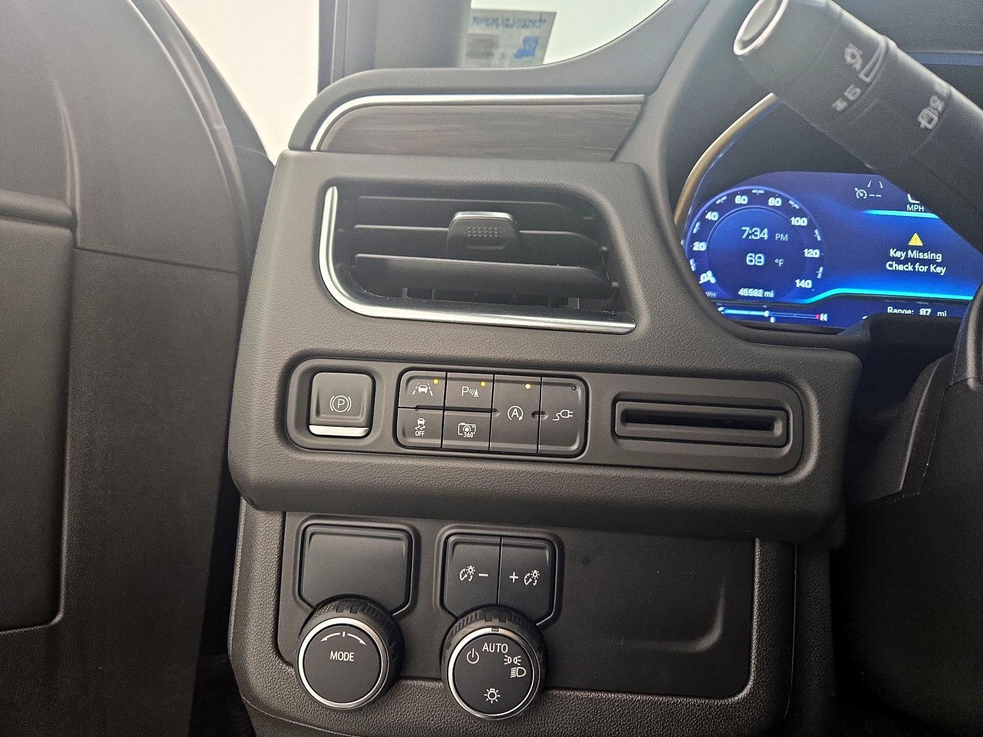 Thumbnail: 2022 Chevrolet Tahoe - 13