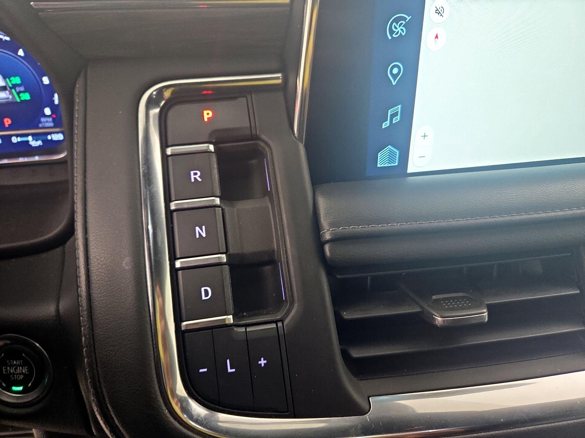 Thumbnail: 2022 Chevrolet Tahoe - 17