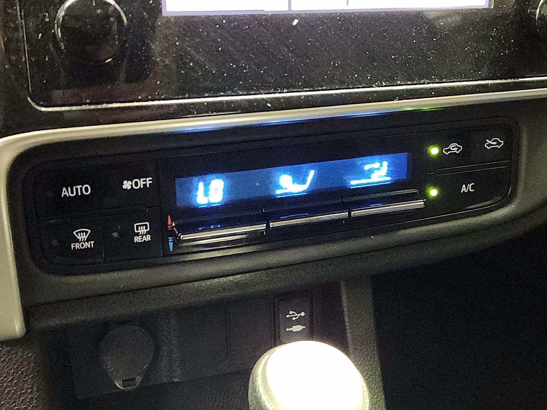 Thumbnail: 2019 Toyota Corolla - 16