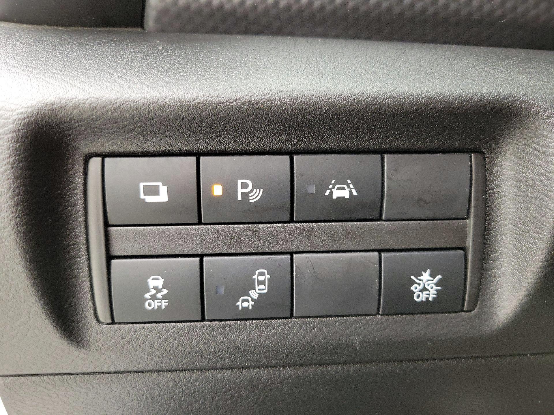 Thumbnail: 2022 Nissan Kicks - 13