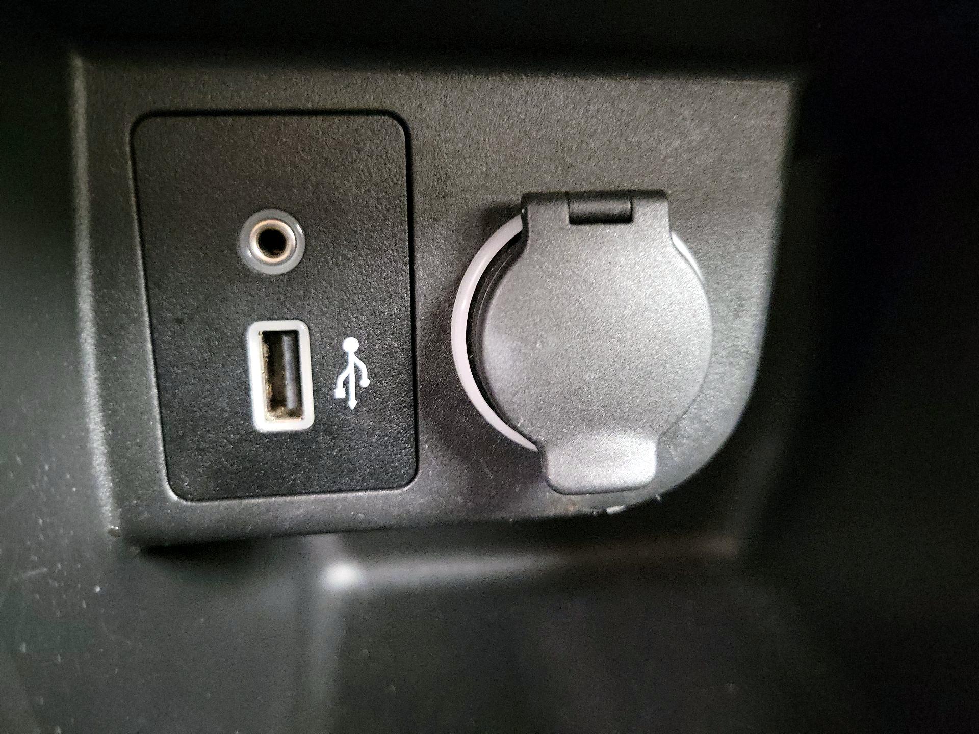 Thumbnail: 2022 Nissan Kicks - 18