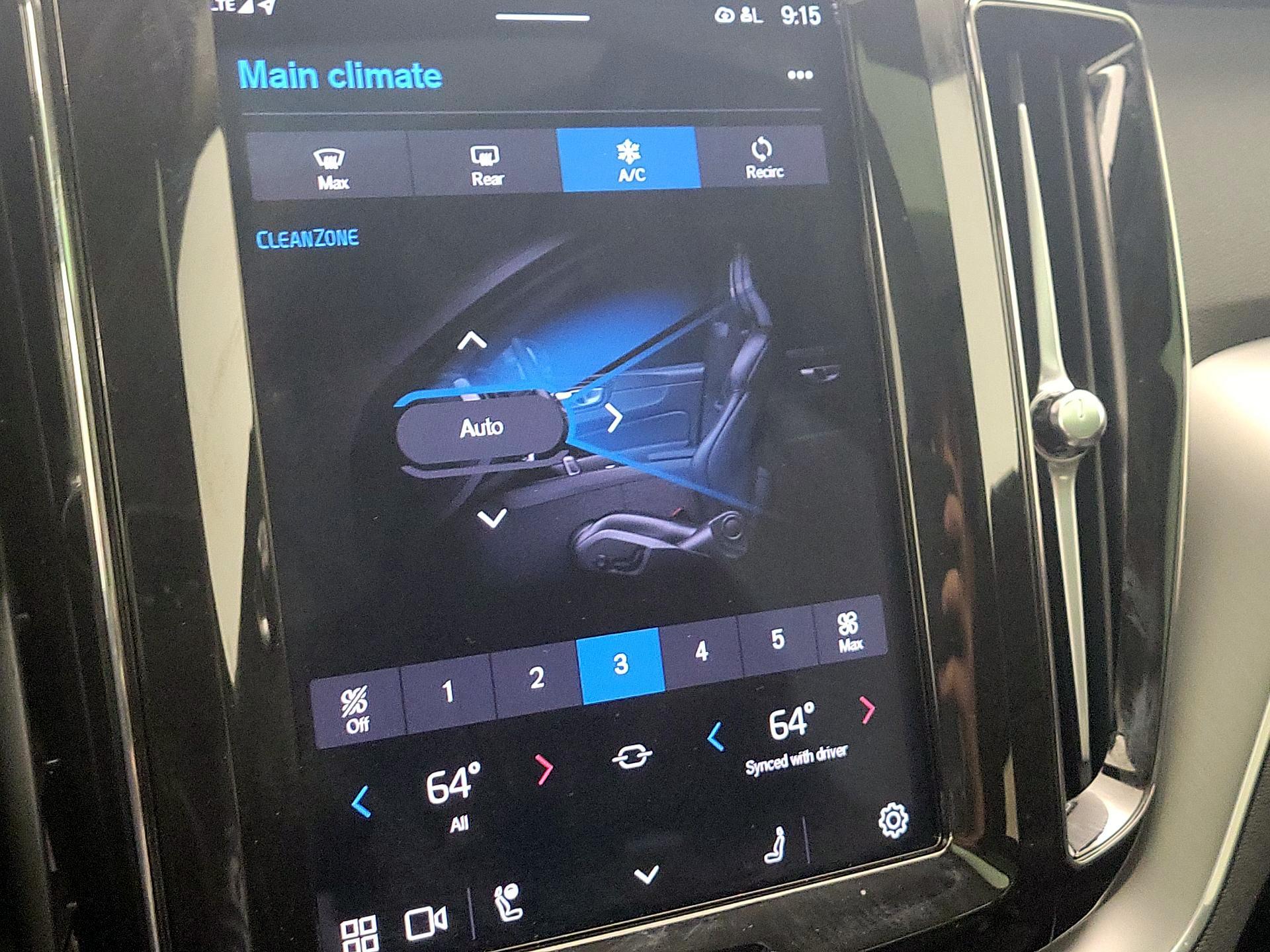 Thumbnail: 2024 Volvo XC60 - 17