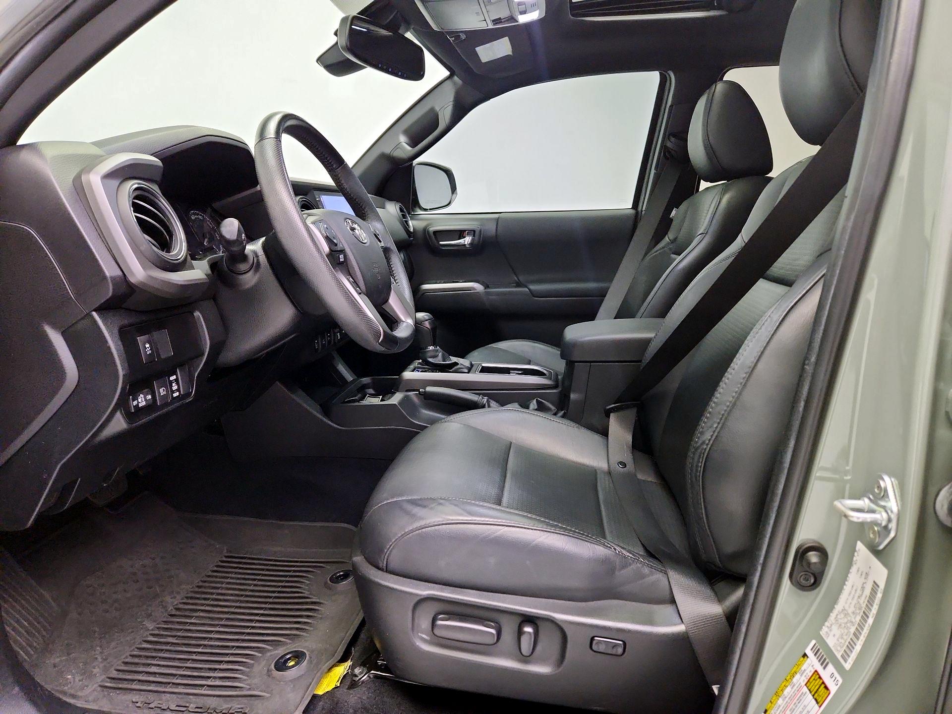 Thumbnail: 2022 Toyota Tacoma - 11