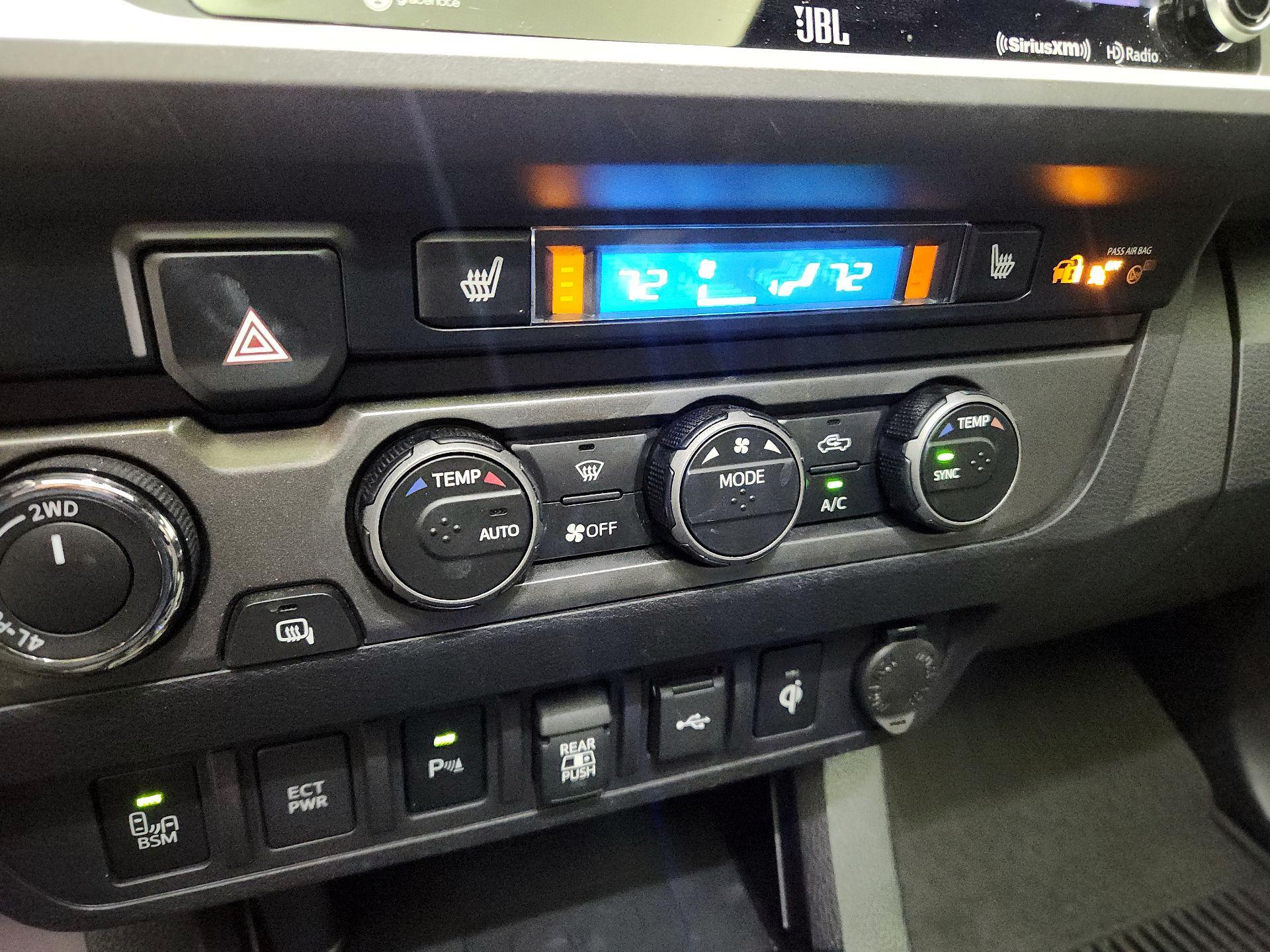 Thumbnail: 2022 Toyota Tacoma - 17