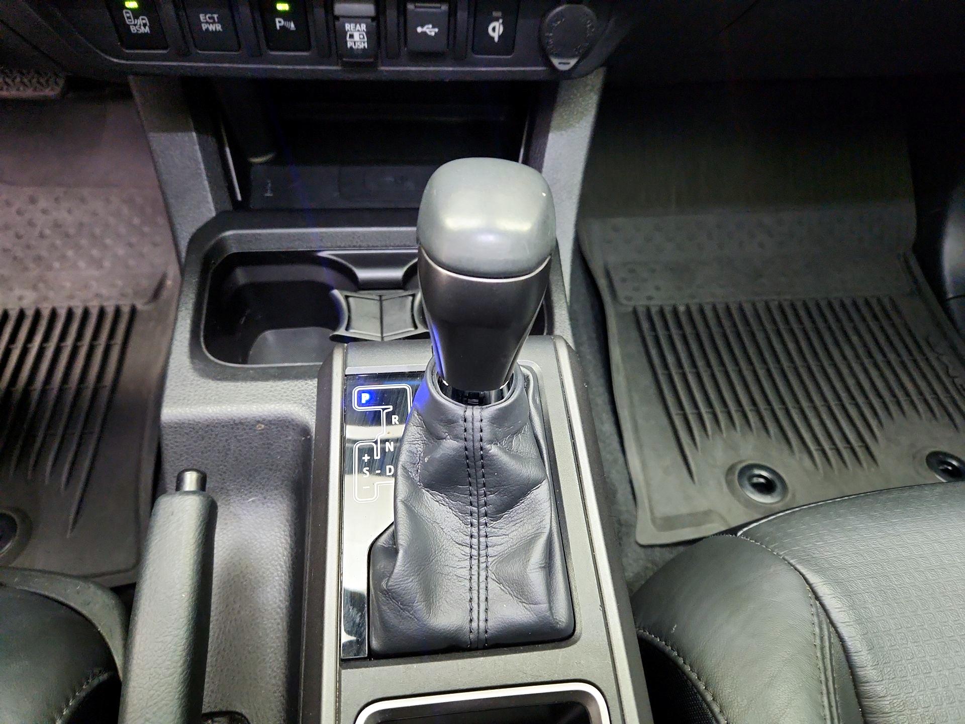 Thumbnail: 2022 Toyota Tacoma - 18