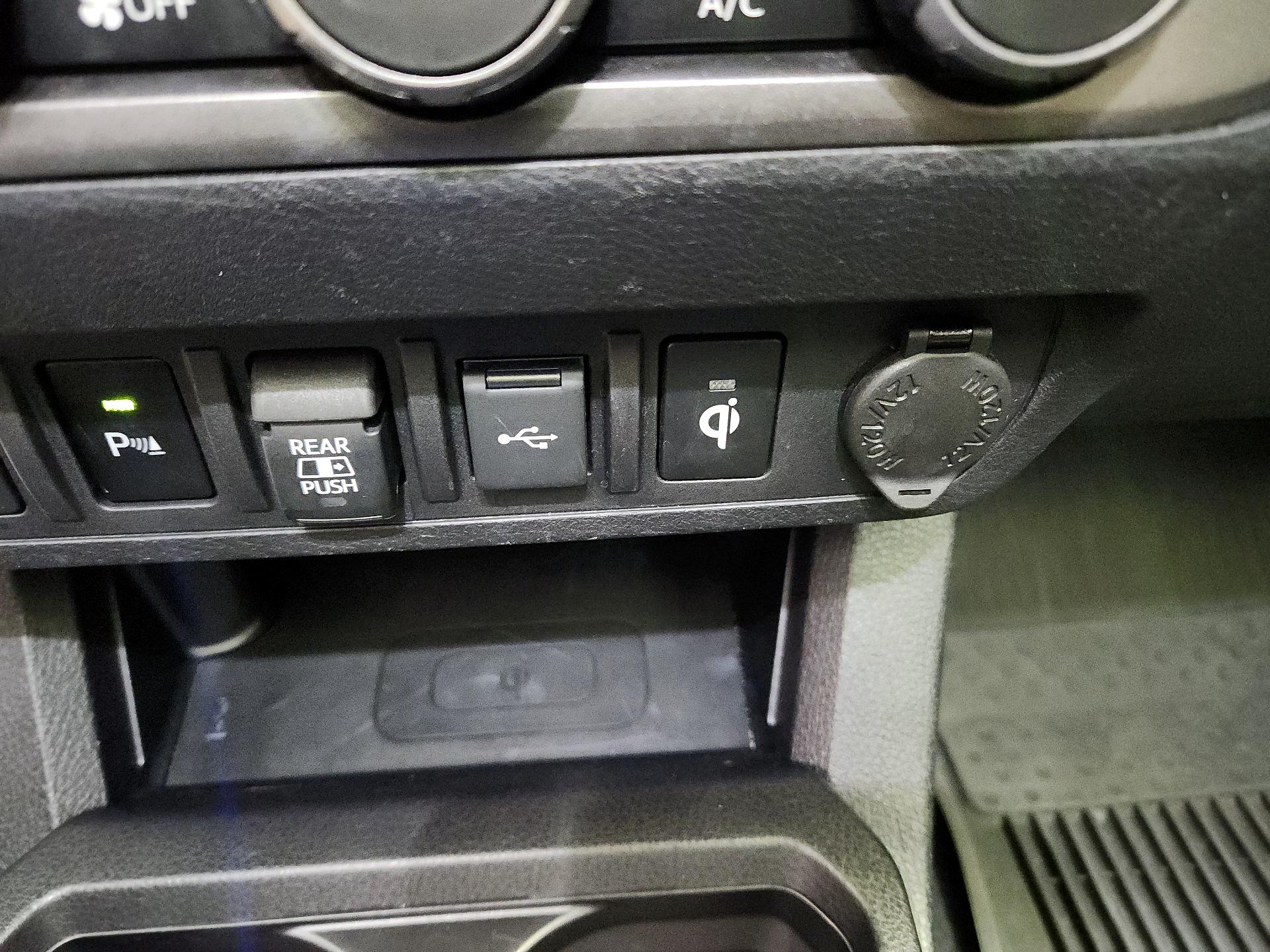 Thumbnail: 2022 Toyota Tacoma - 19