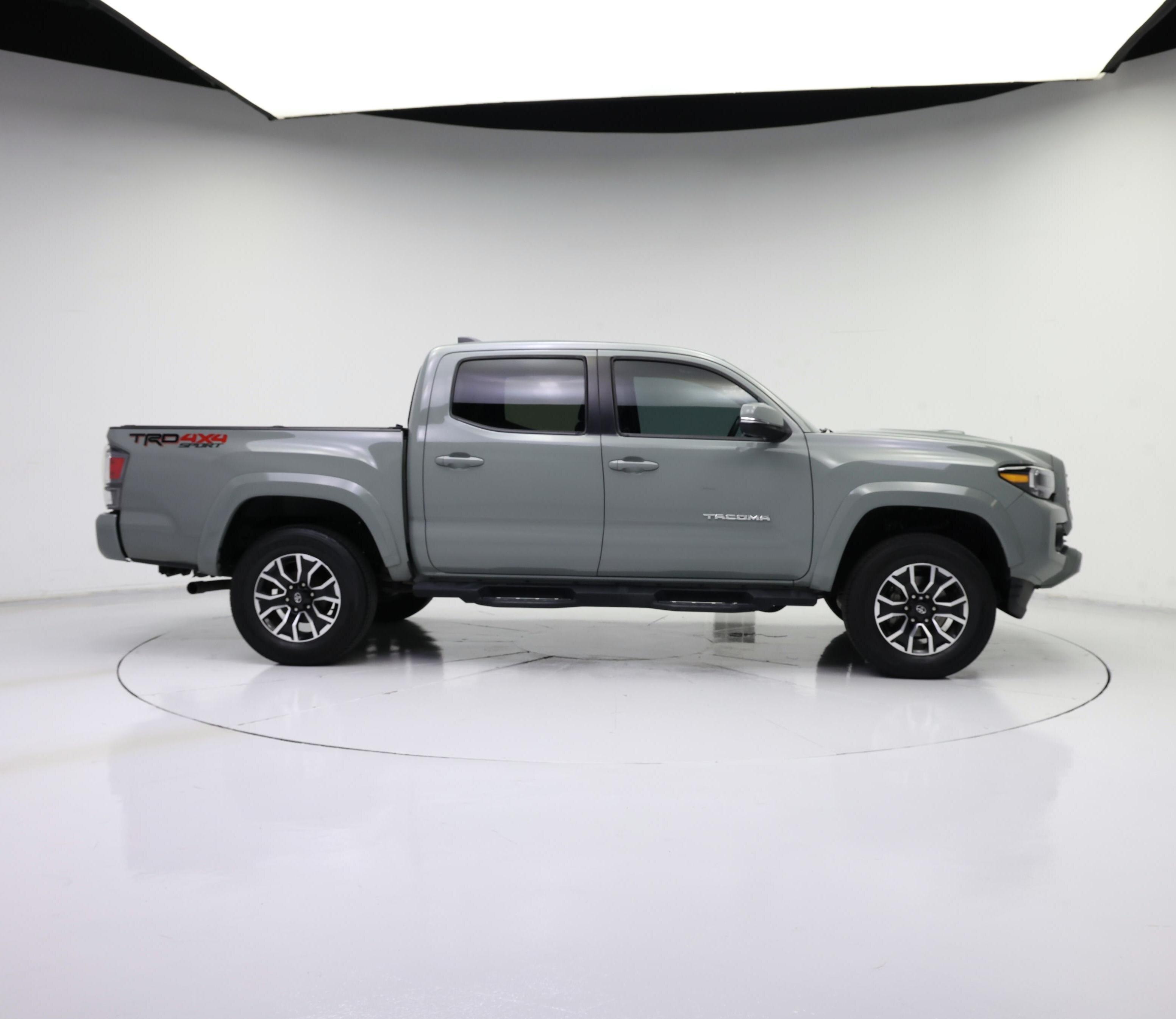 Thumbnail: 2022 Toyota Tacoma - 7