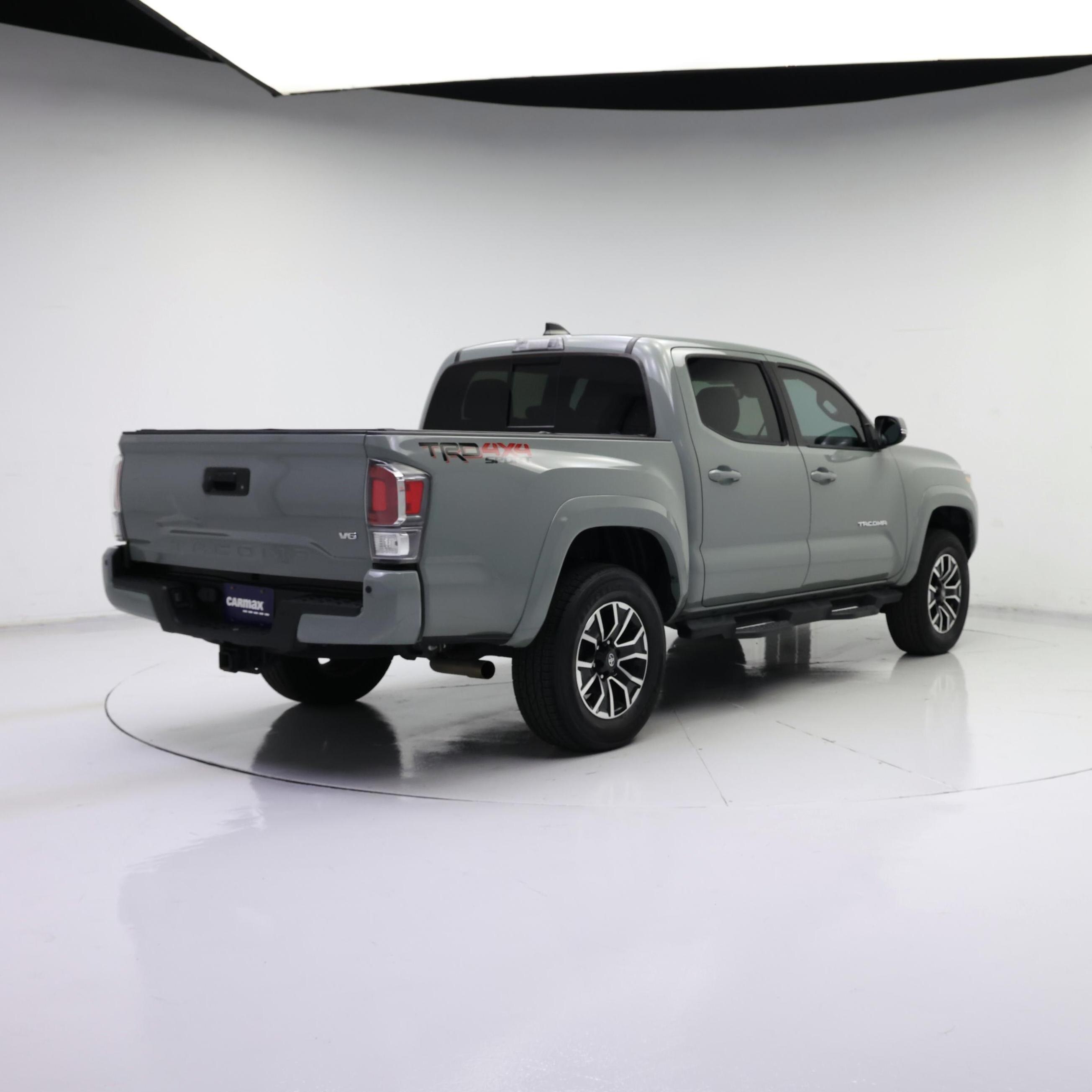 Thumbnail: 2022 Toyota Tacoma - 8