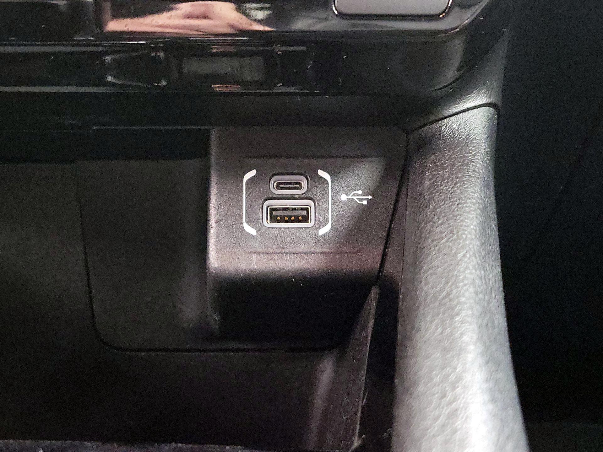 Thumbnail: 2023 Jeep Compass - 18