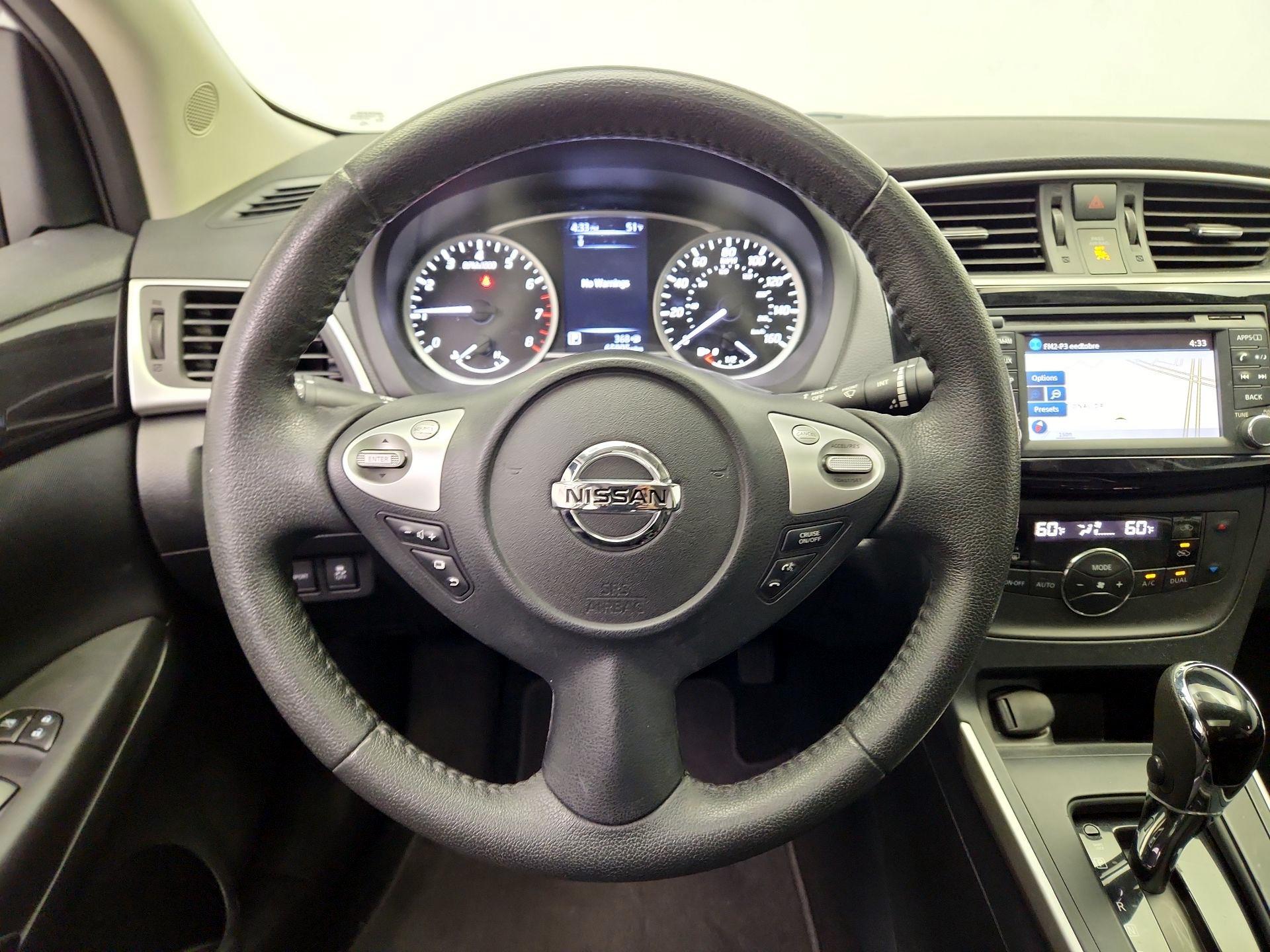 Thumbnail: 2018 Nissan Sentra - 10