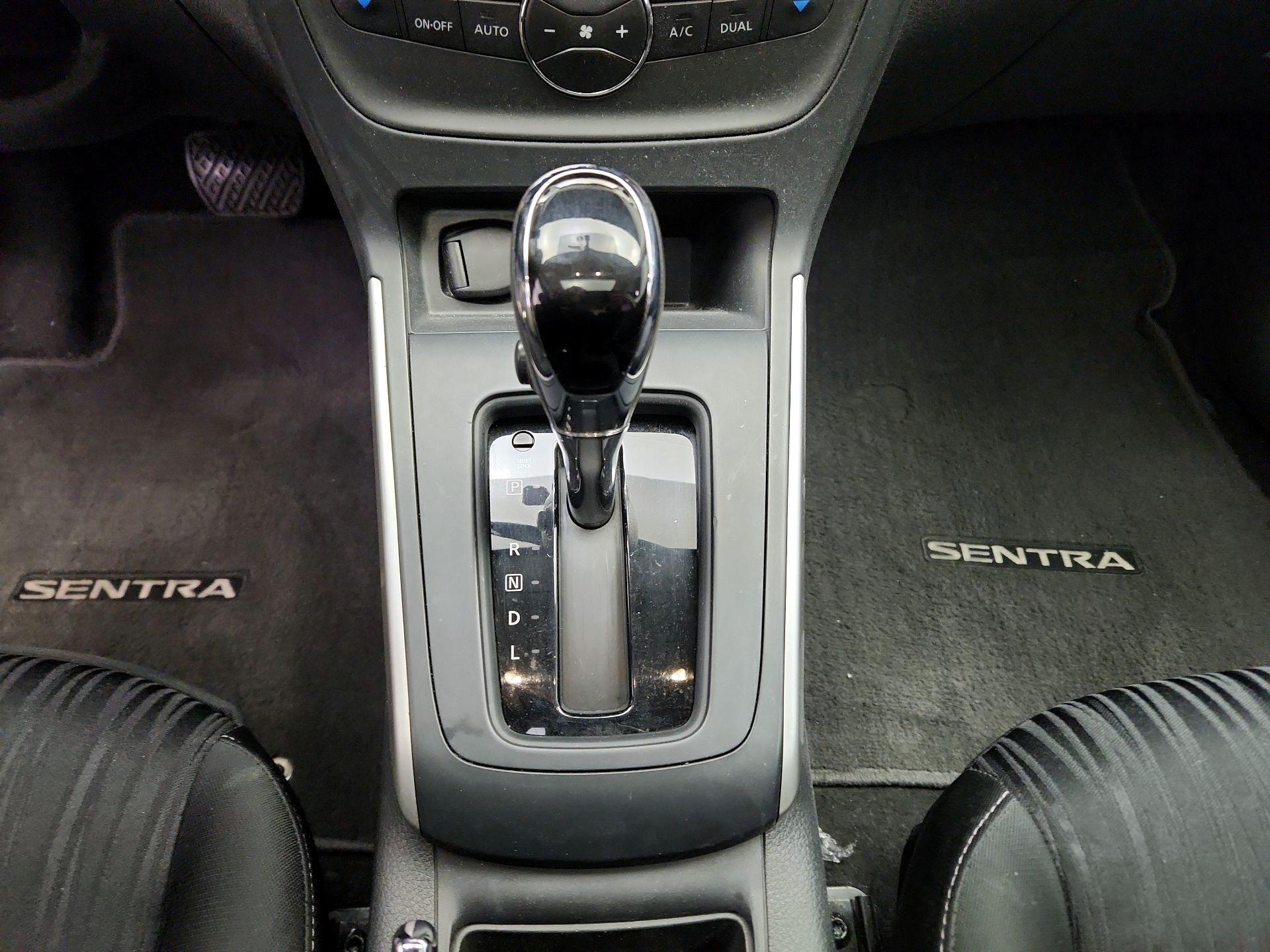 Thumbnail: 2018 Nissan Sentra - 18