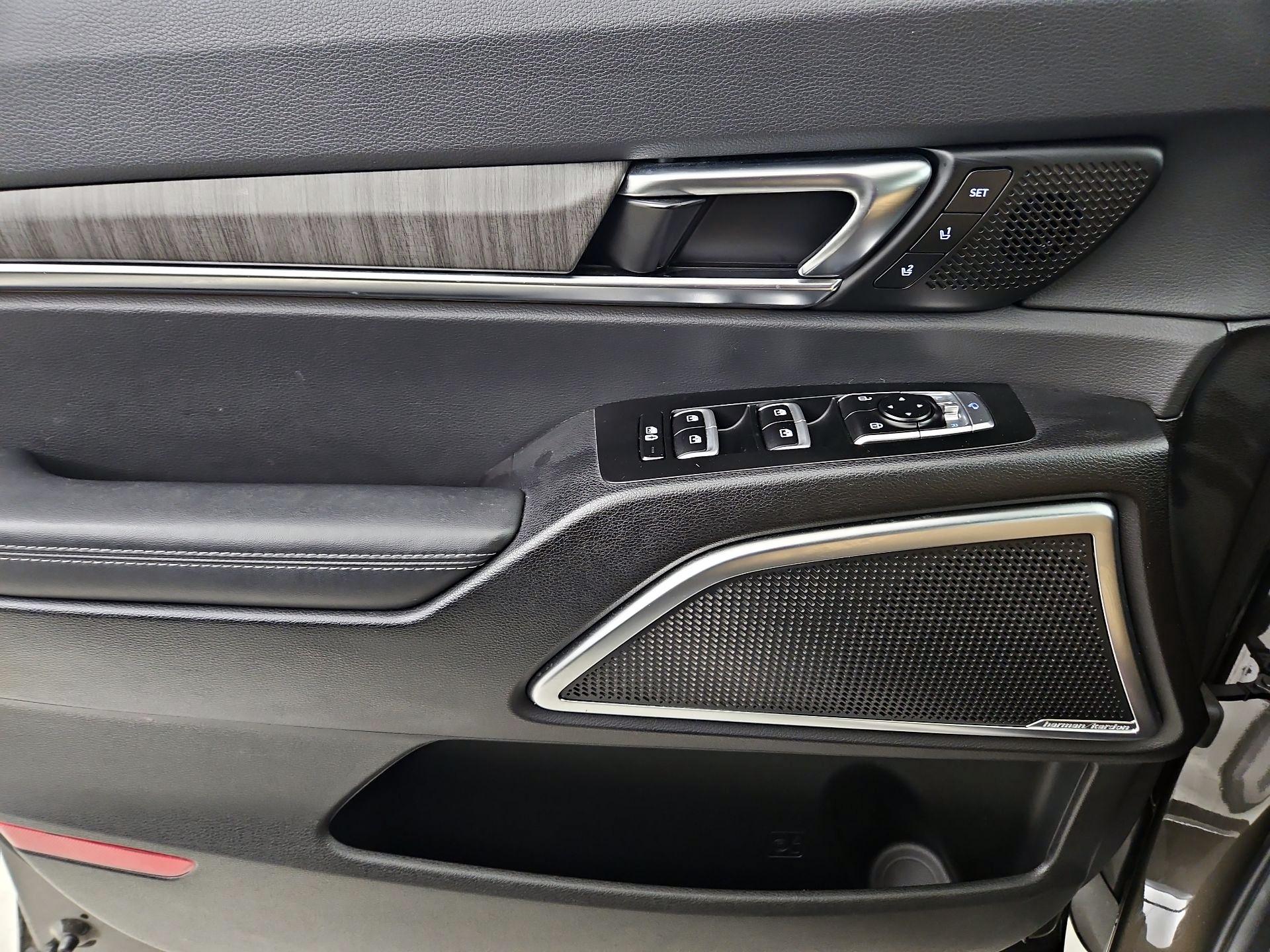 Thumbnail: 2024 Kia Telluride - 12