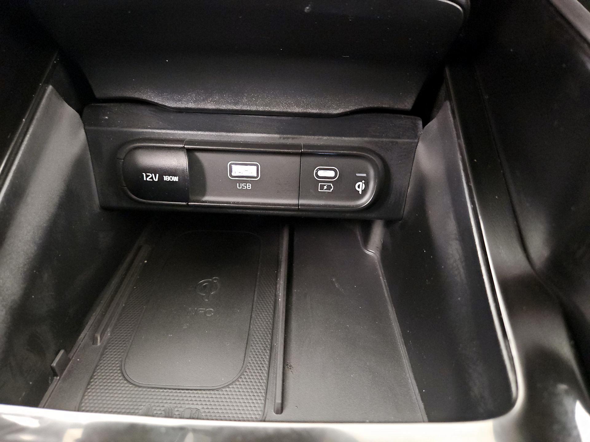 Thumbnail: 2024 Kia Telluride - 19