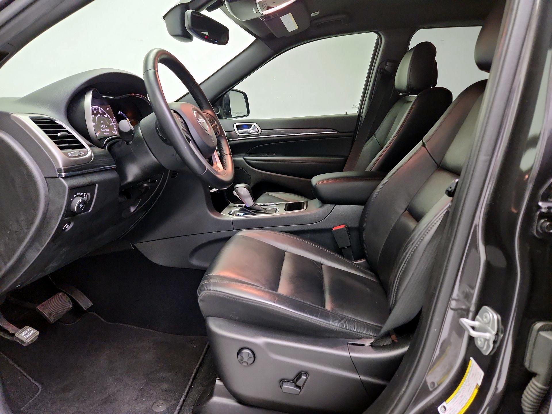 Thumbnail: 2019 Jeep Grand Cherokee - 11