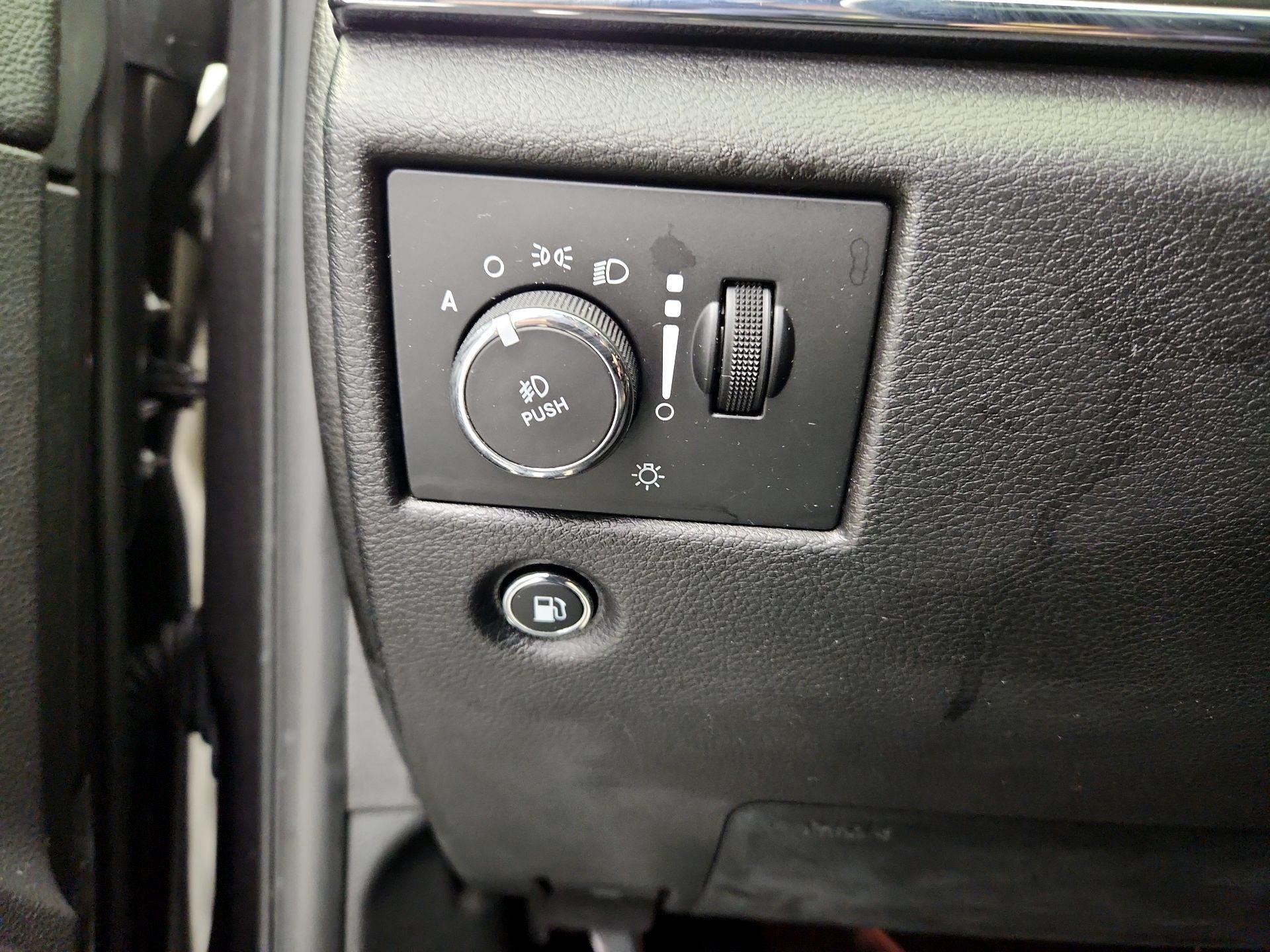 Thumbnail: 2019 Jeep Grand Cherokee - 13