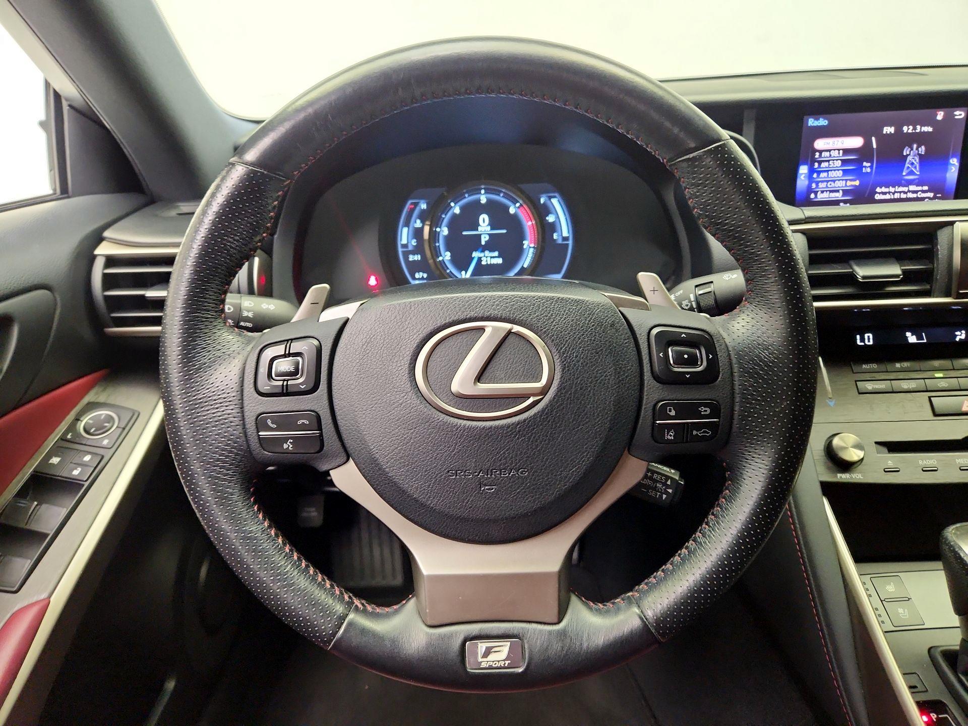 Thumbnail: 2019 Lexus IS - 10