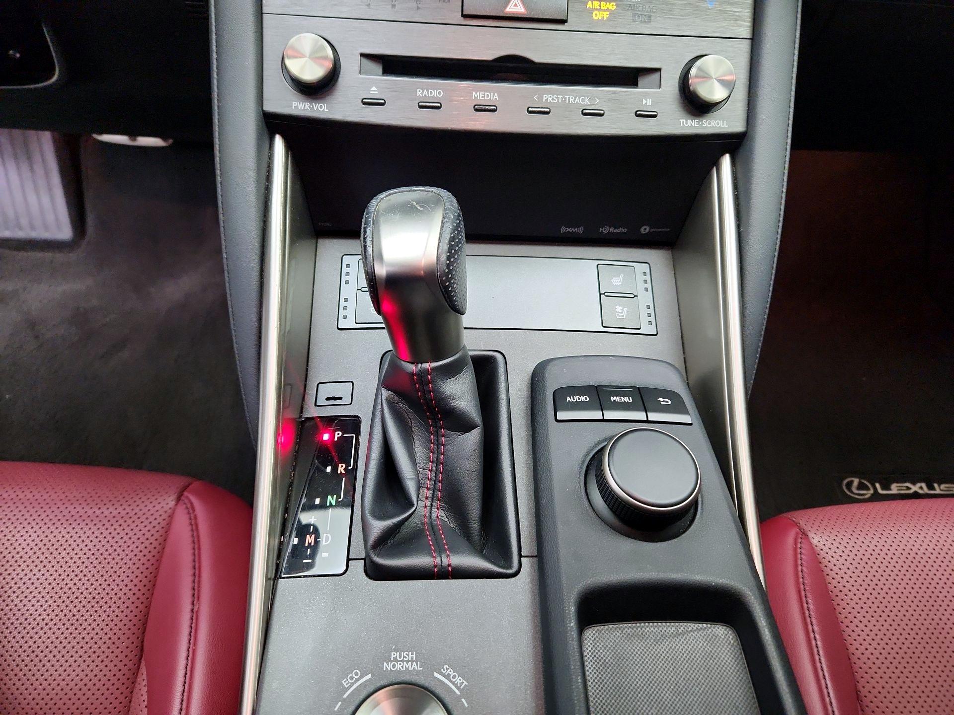 Thumbnail: 2019 Lexus IS - 17