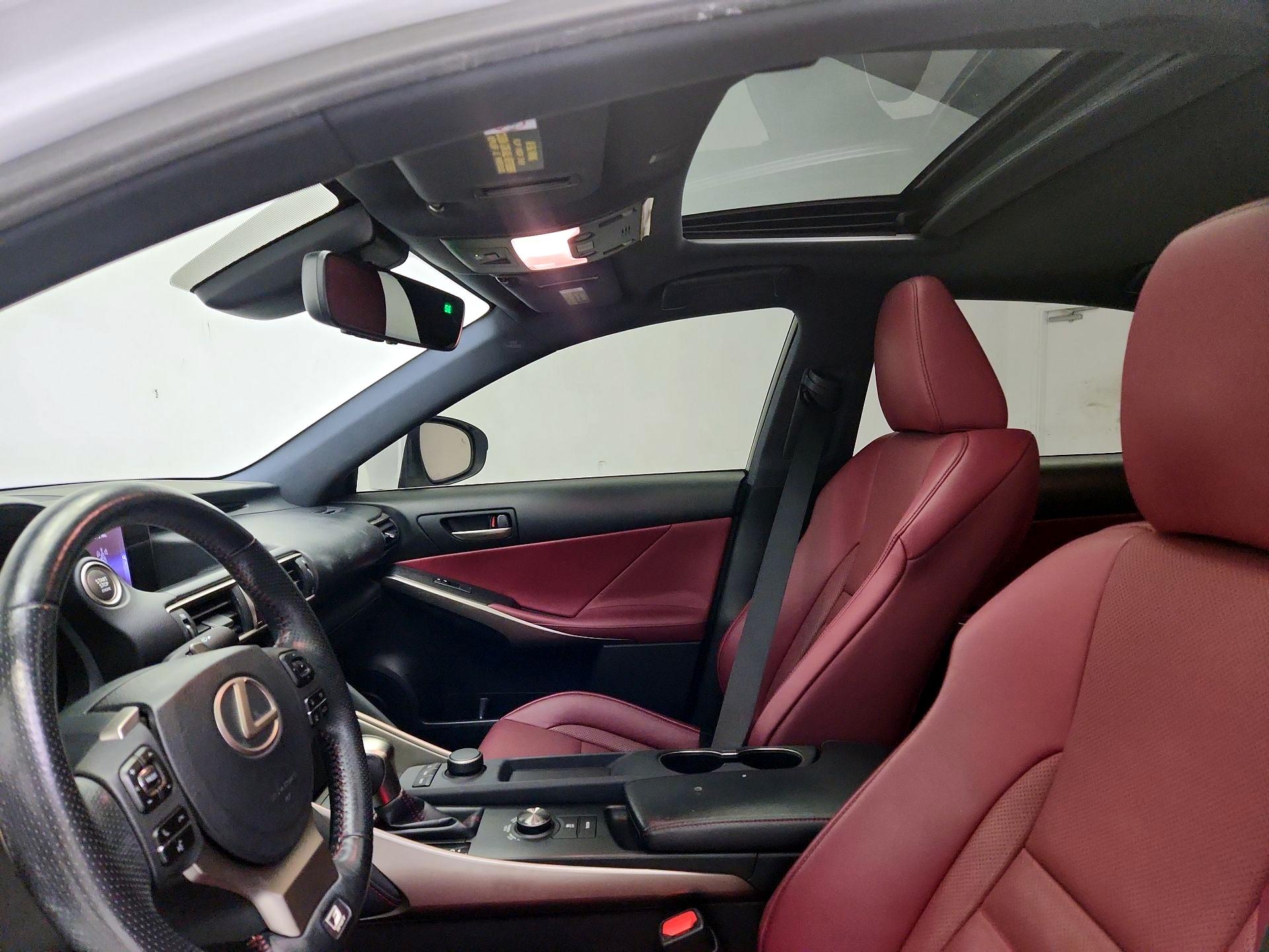 Thumbnail: 2019 Lexus IS - 19