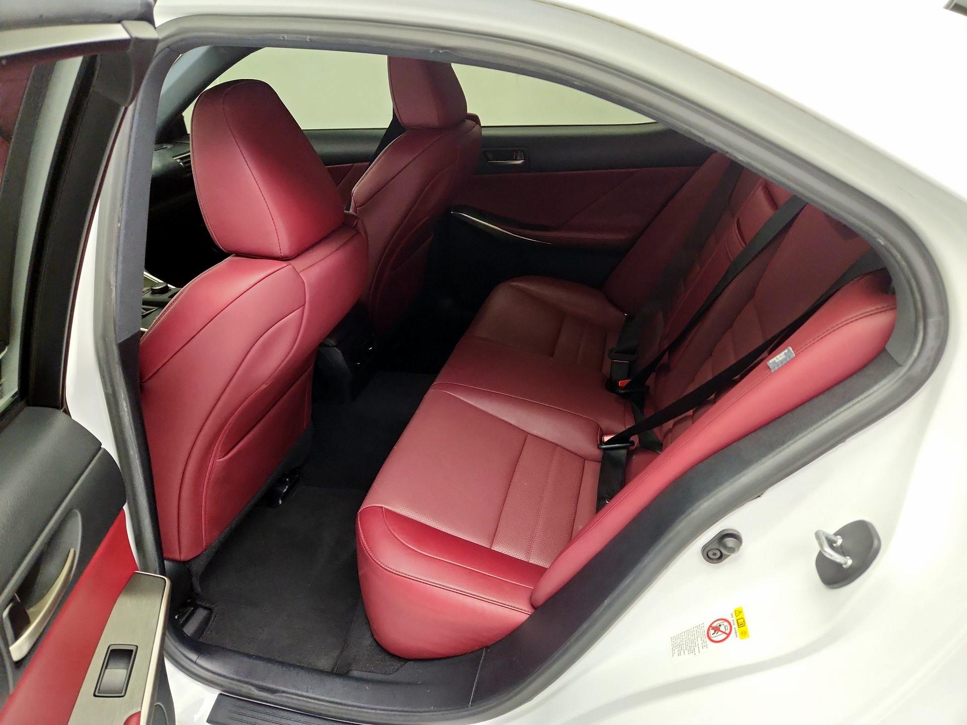 Thumbnail: 2019 Lexus IS - 20