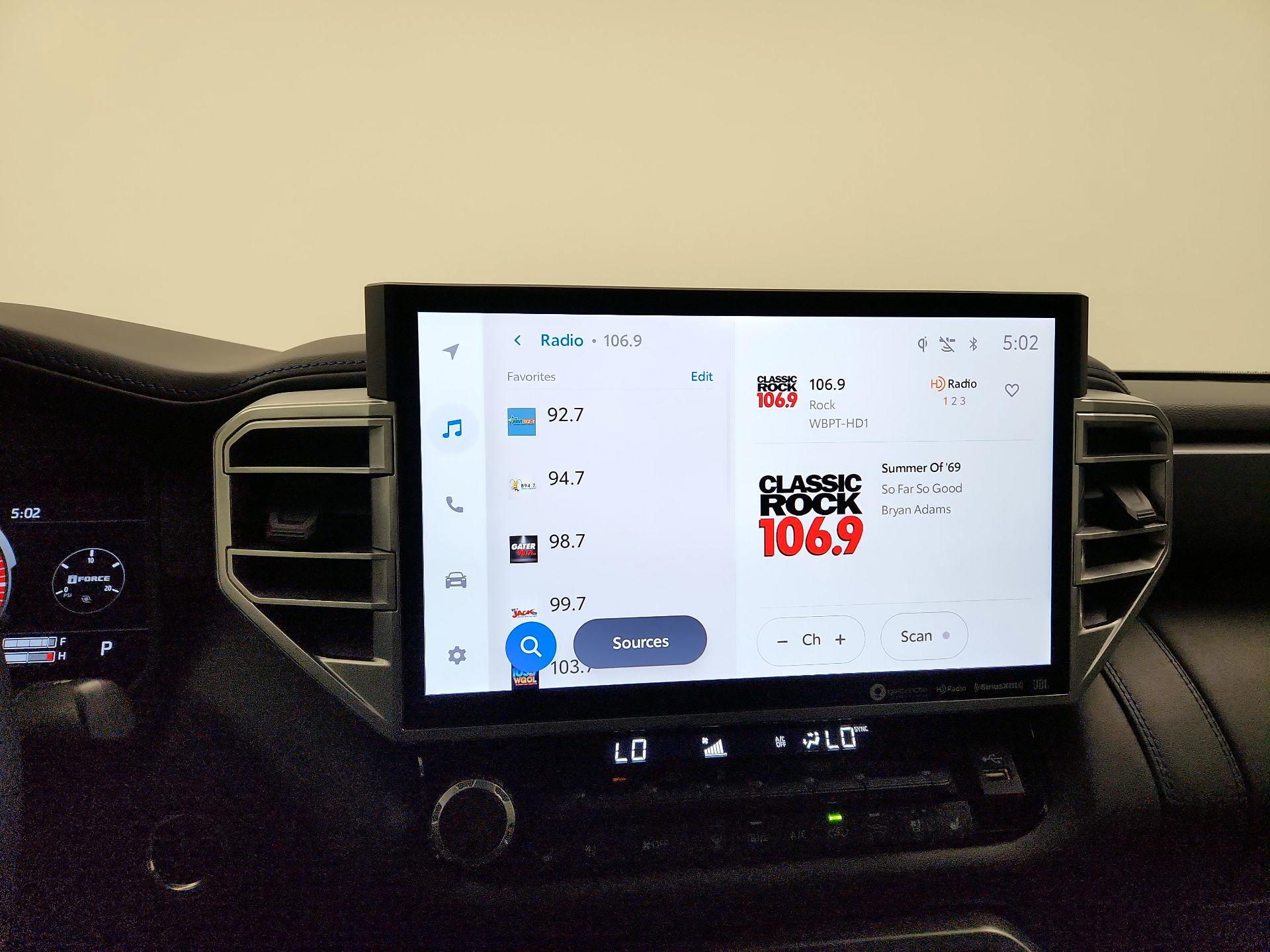 Thumbnail: 2023 Toyota Tundra - 13