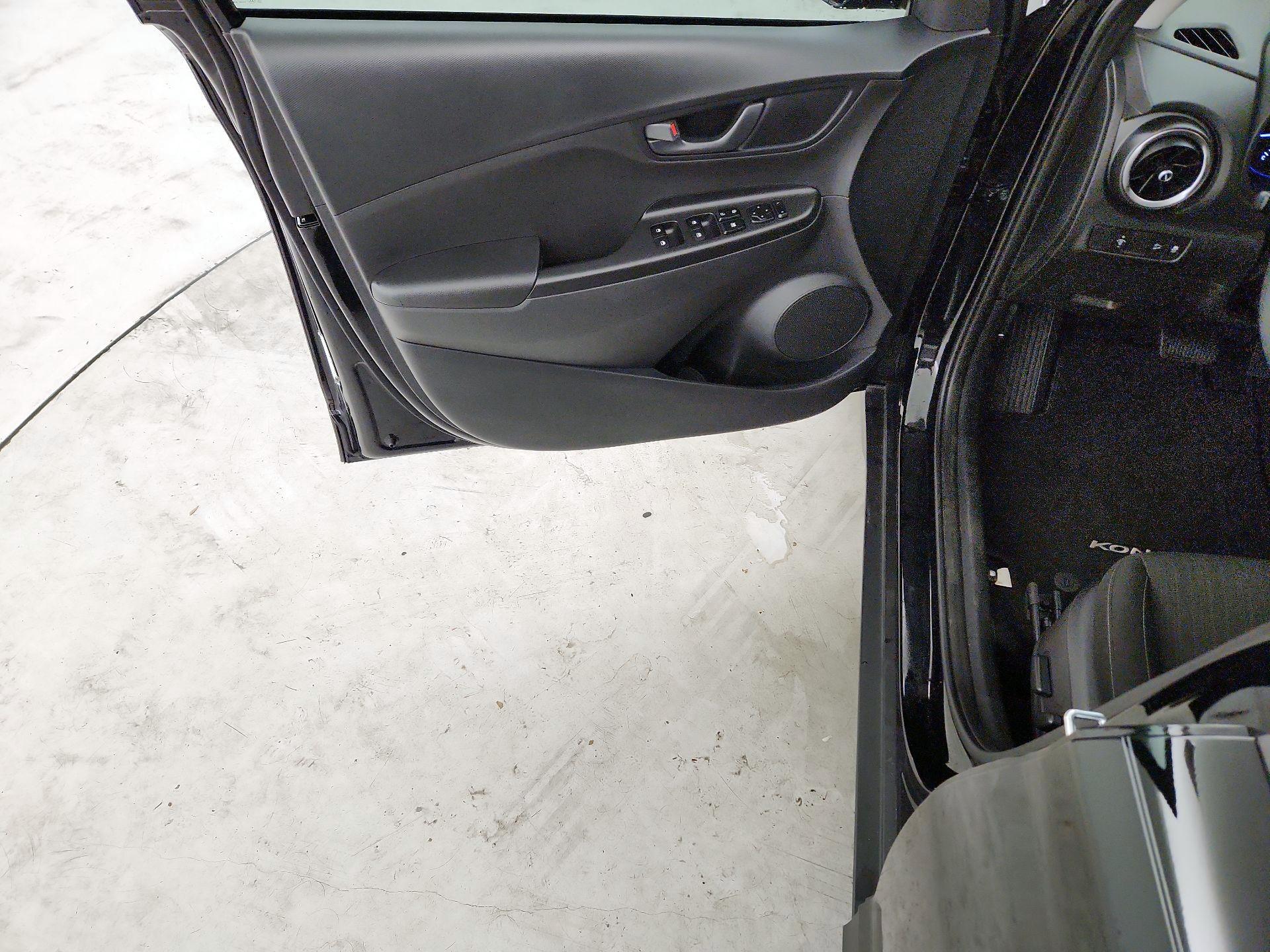 Thumbnail: 2023 Hyundai Kona - 10