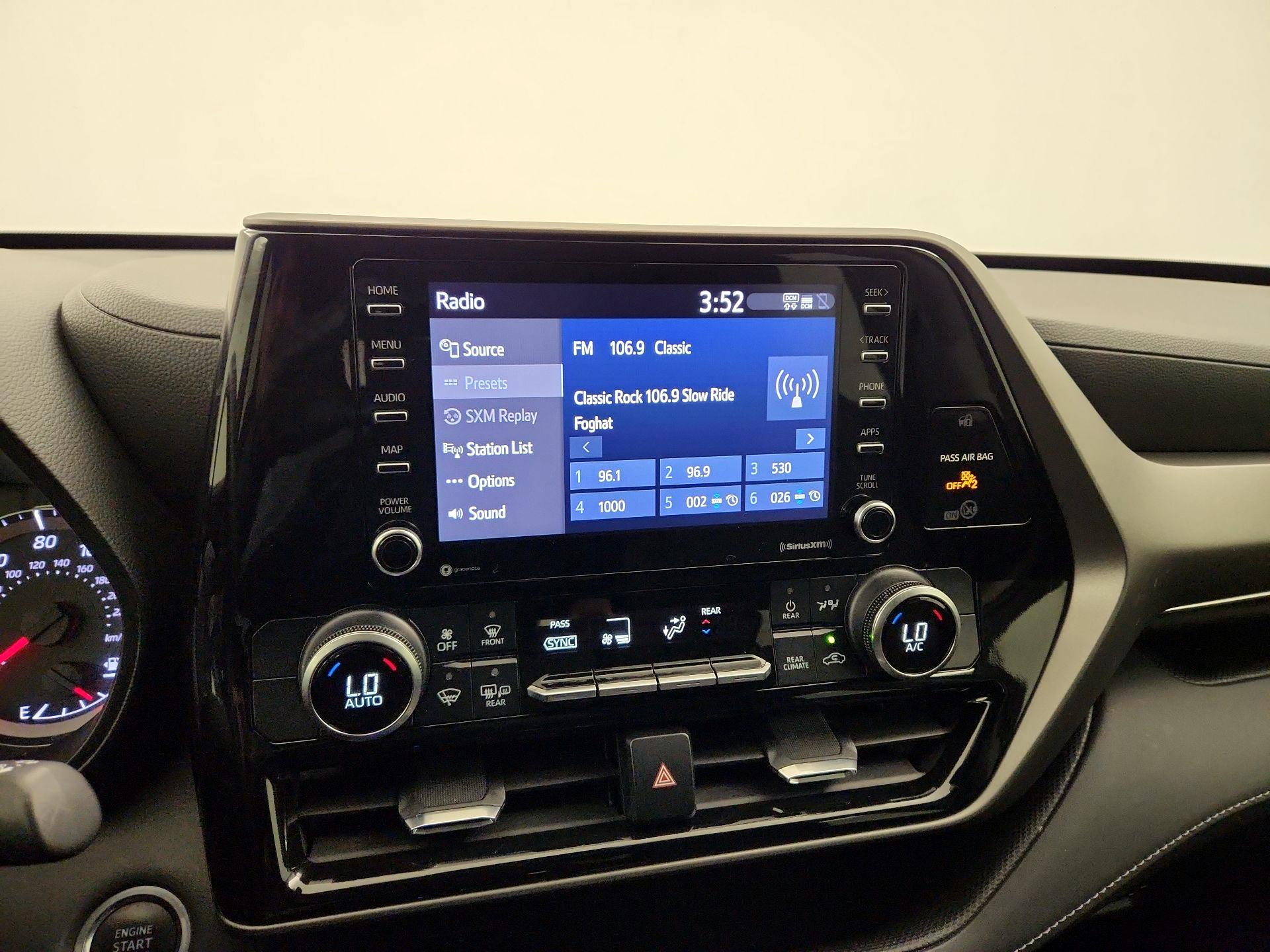 Thumbnail: 2021 Toyota Highlander - 13