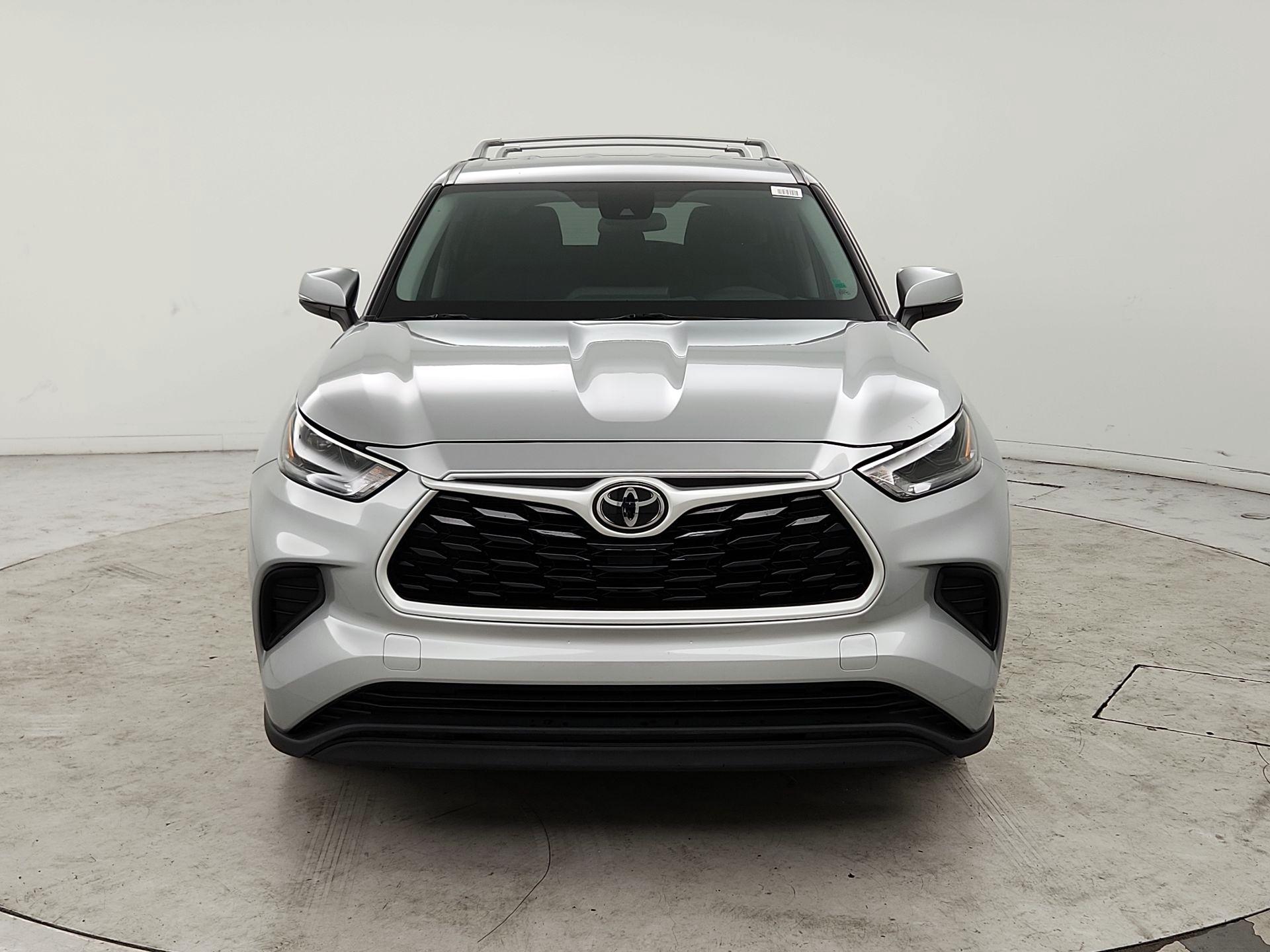 Thumbnail: 2021 Toyota Highlander - 2