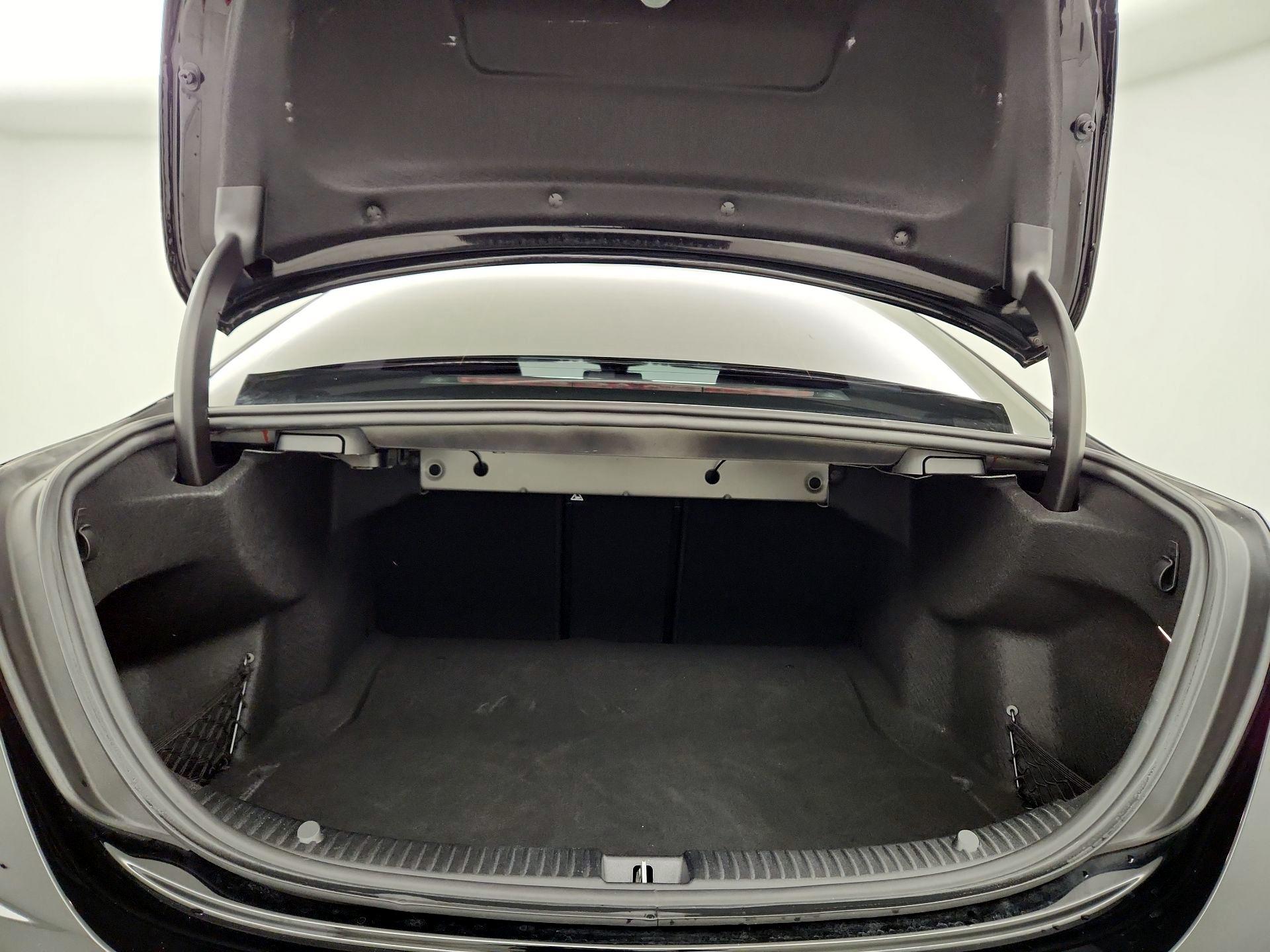 Thumbnail: 2020 Mercedes-Benz C-Class - 19