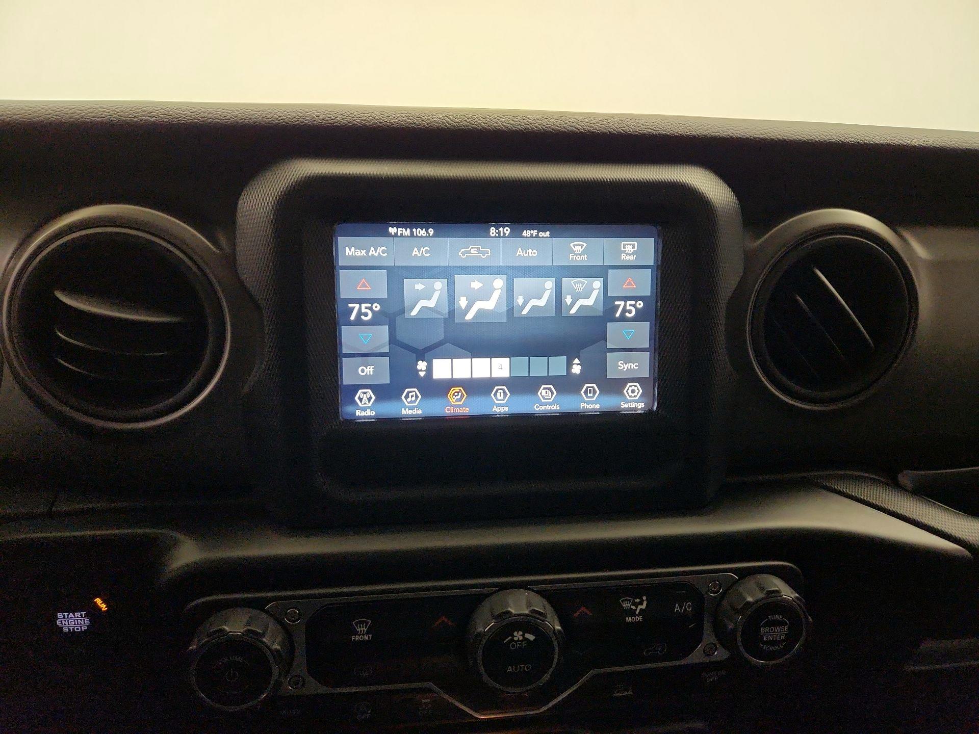 Thumbnail: 2021 Jeep Gladiator - 14