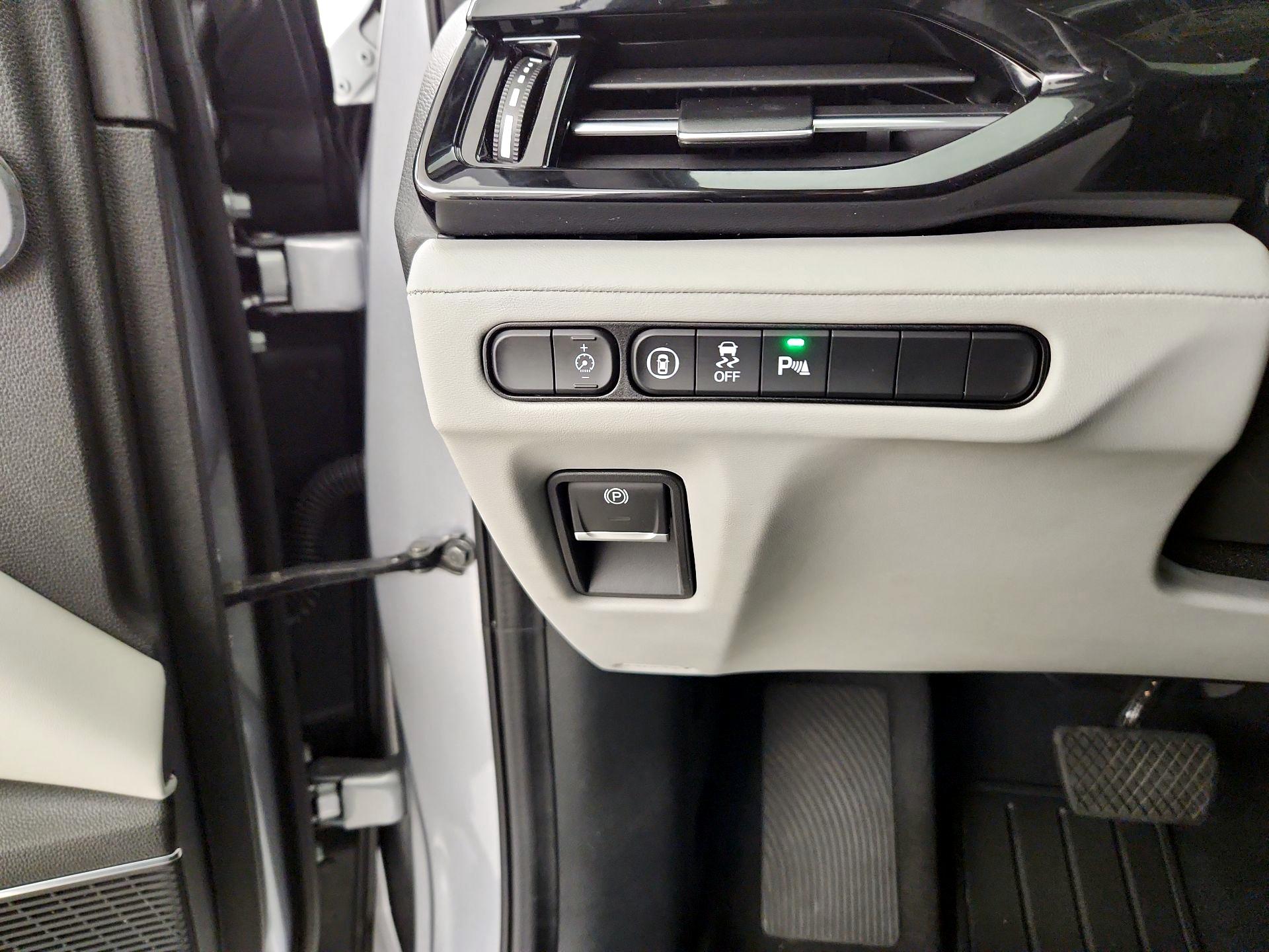 Thumbnail: 2022 Acura MDX - 11