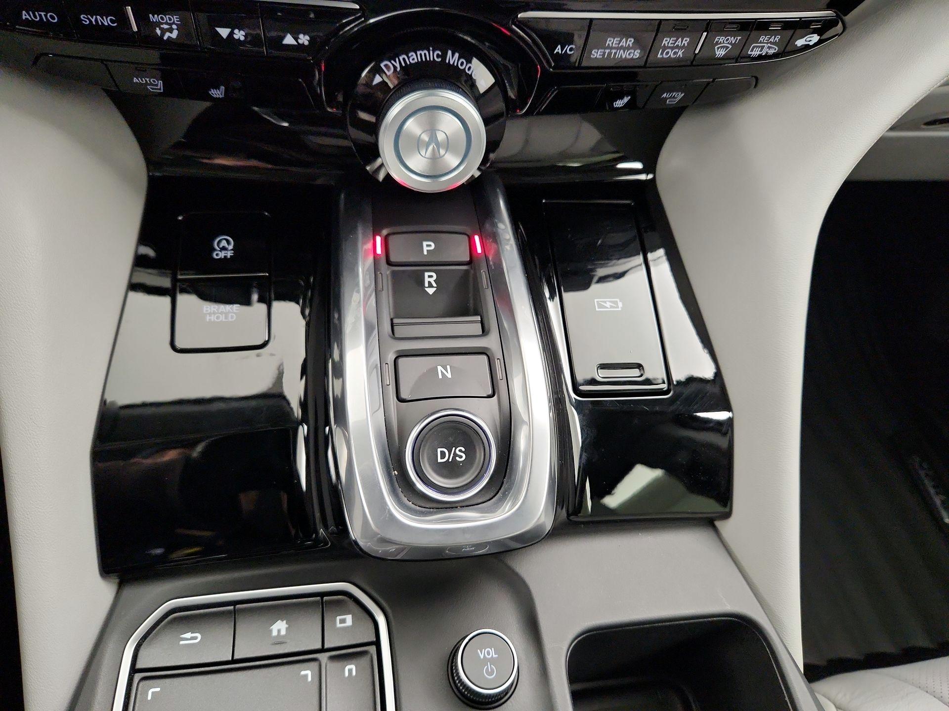 Thumbnail: 2022 Acura MDX - 16