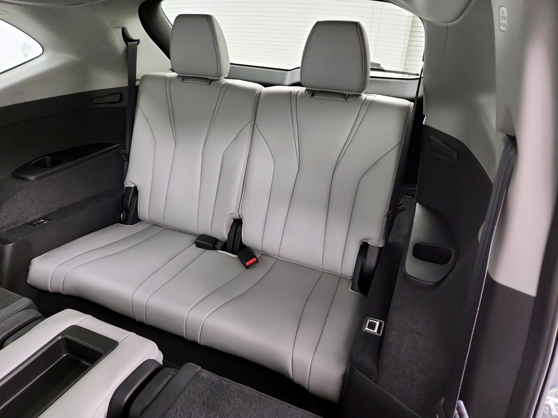 Thumbnail: 2022 Acura MDX - 20