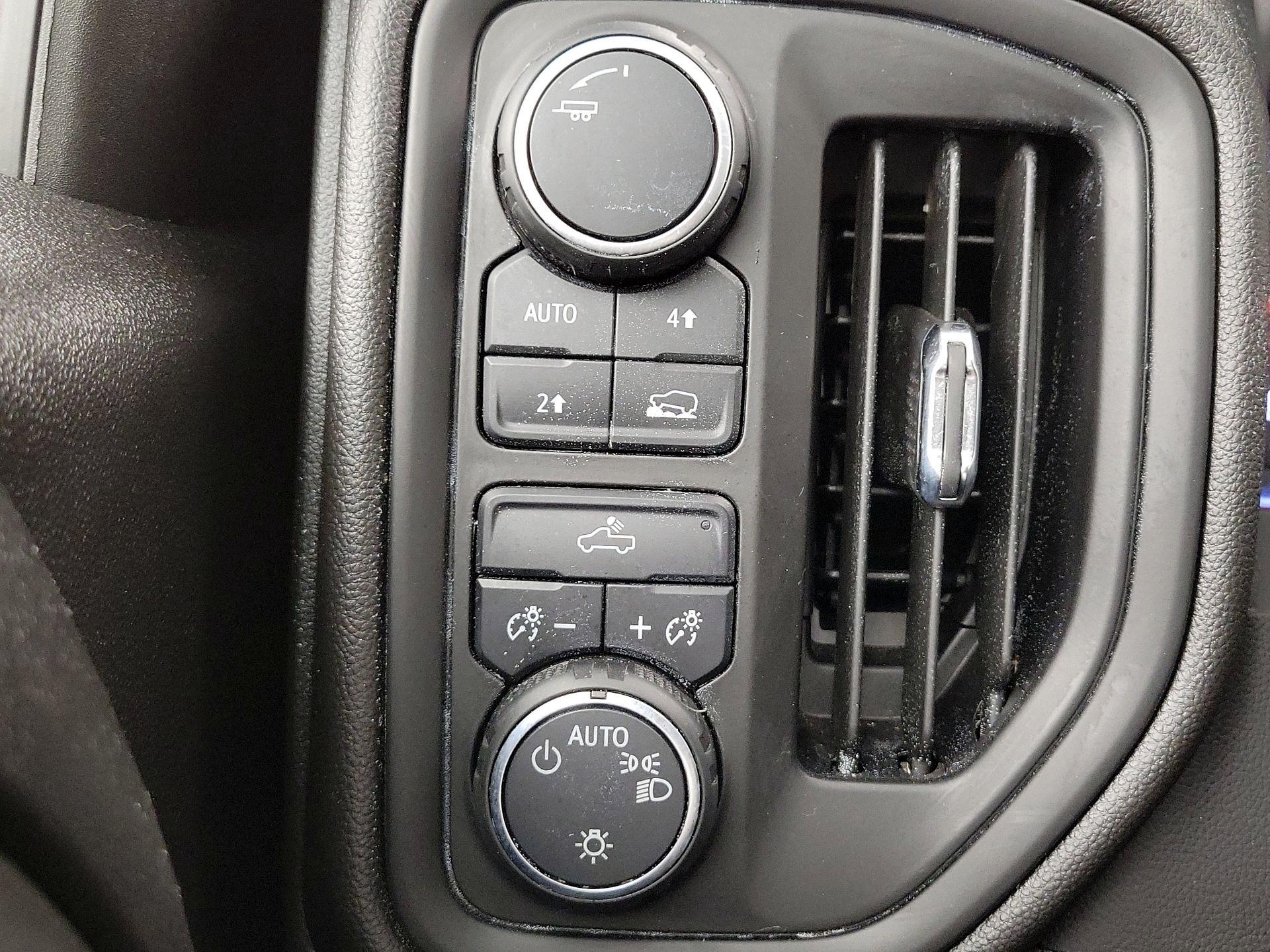 Thumbnail: 2022 Chevrolet Silverado 1500 - 13