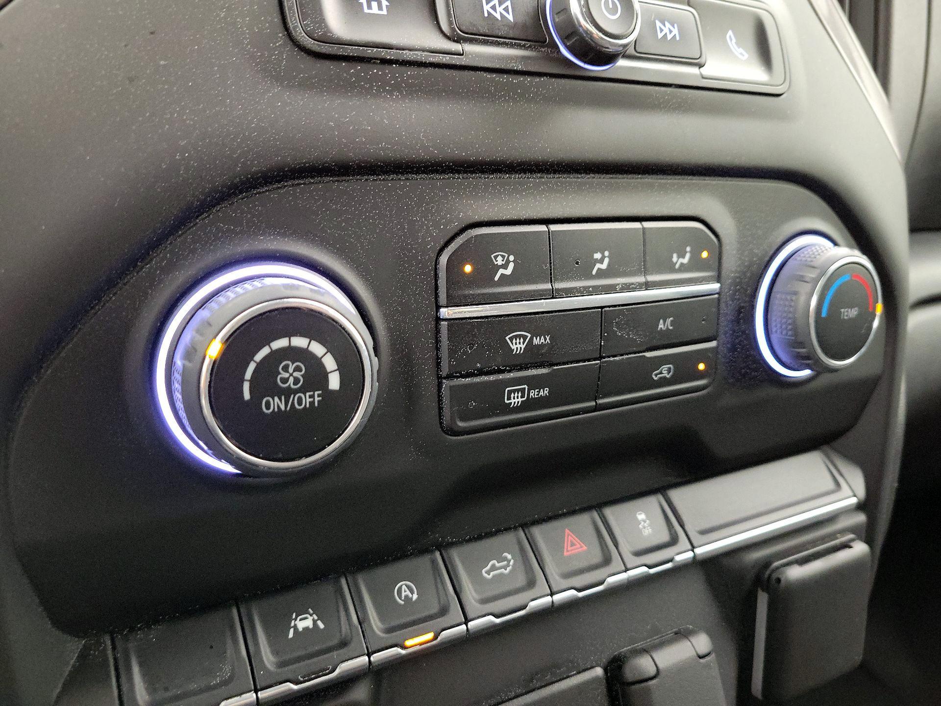 Thumbnail: 2022 Chevrolet Silverado 1500 - 16